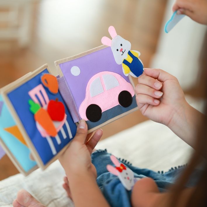 CREATIVE PLAY ROUTINES BOOK