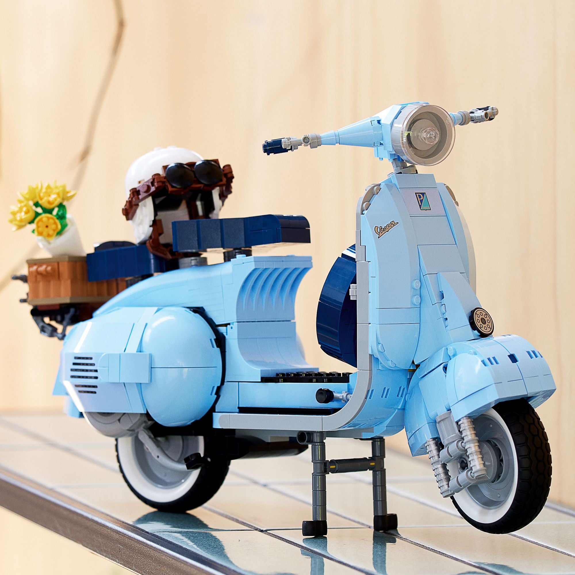 LEGO Icons Vespa 125 10298