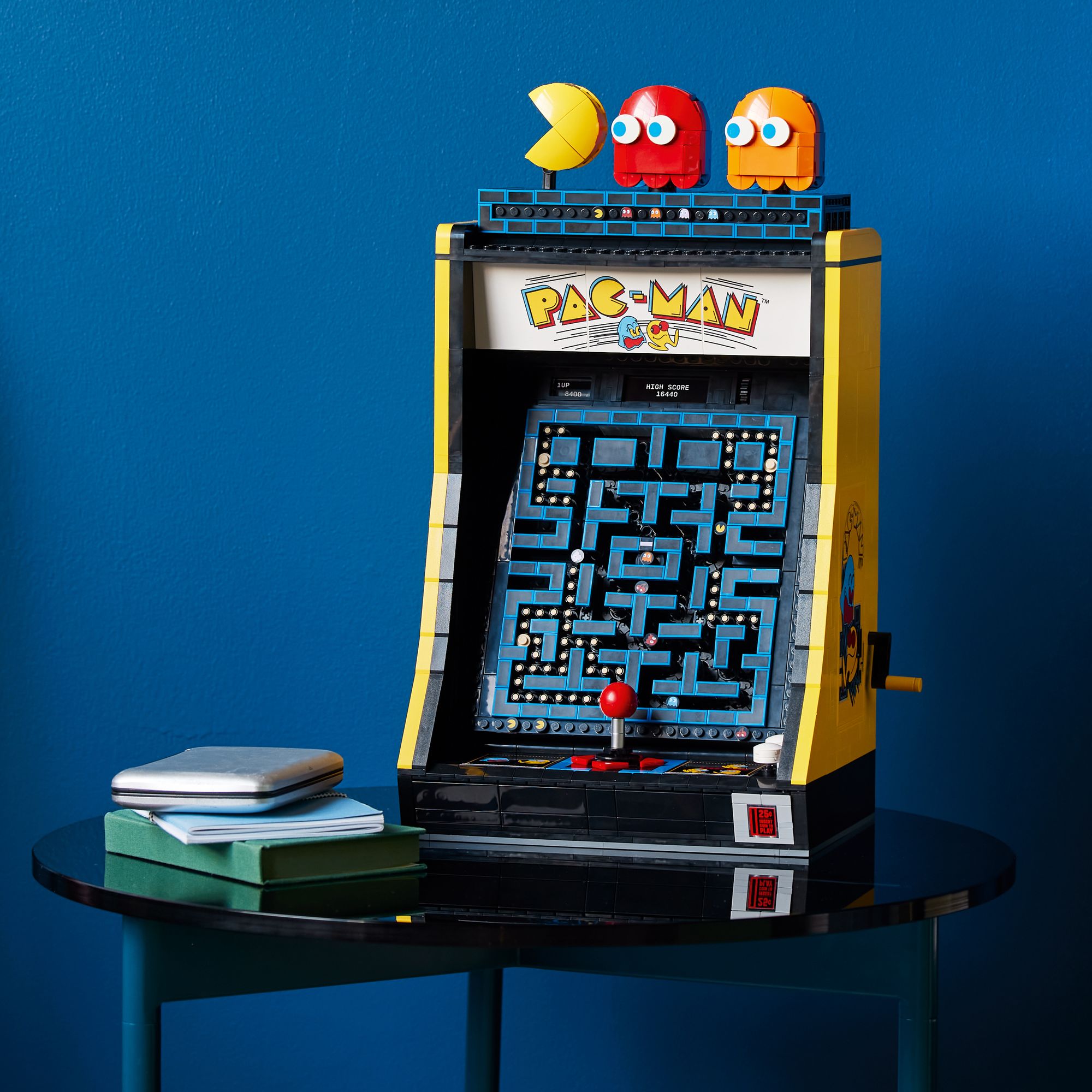 LEGO Icons PAC-MAN Arcade 10323