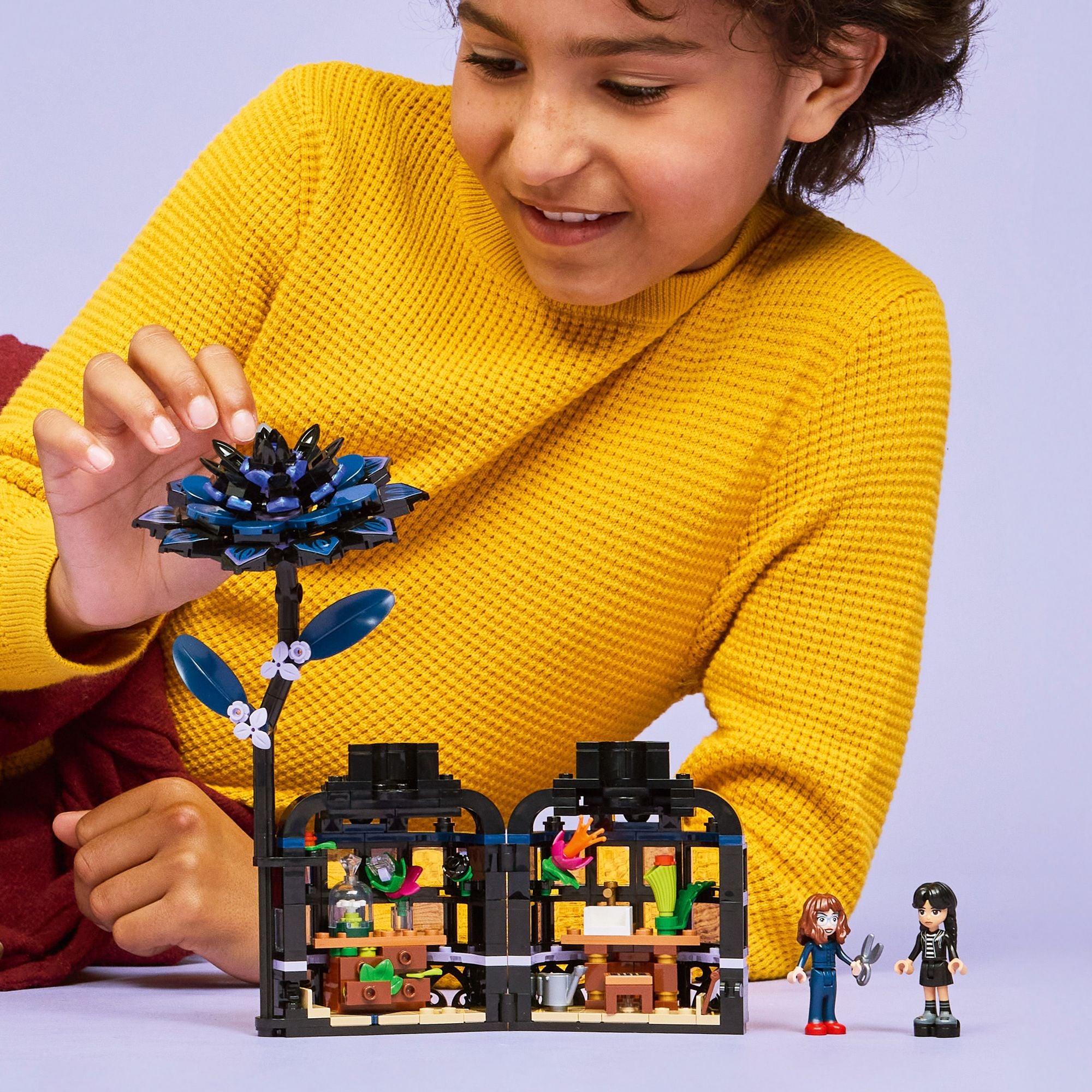 LEGO Wednesday Black Dahlia Flower 76784