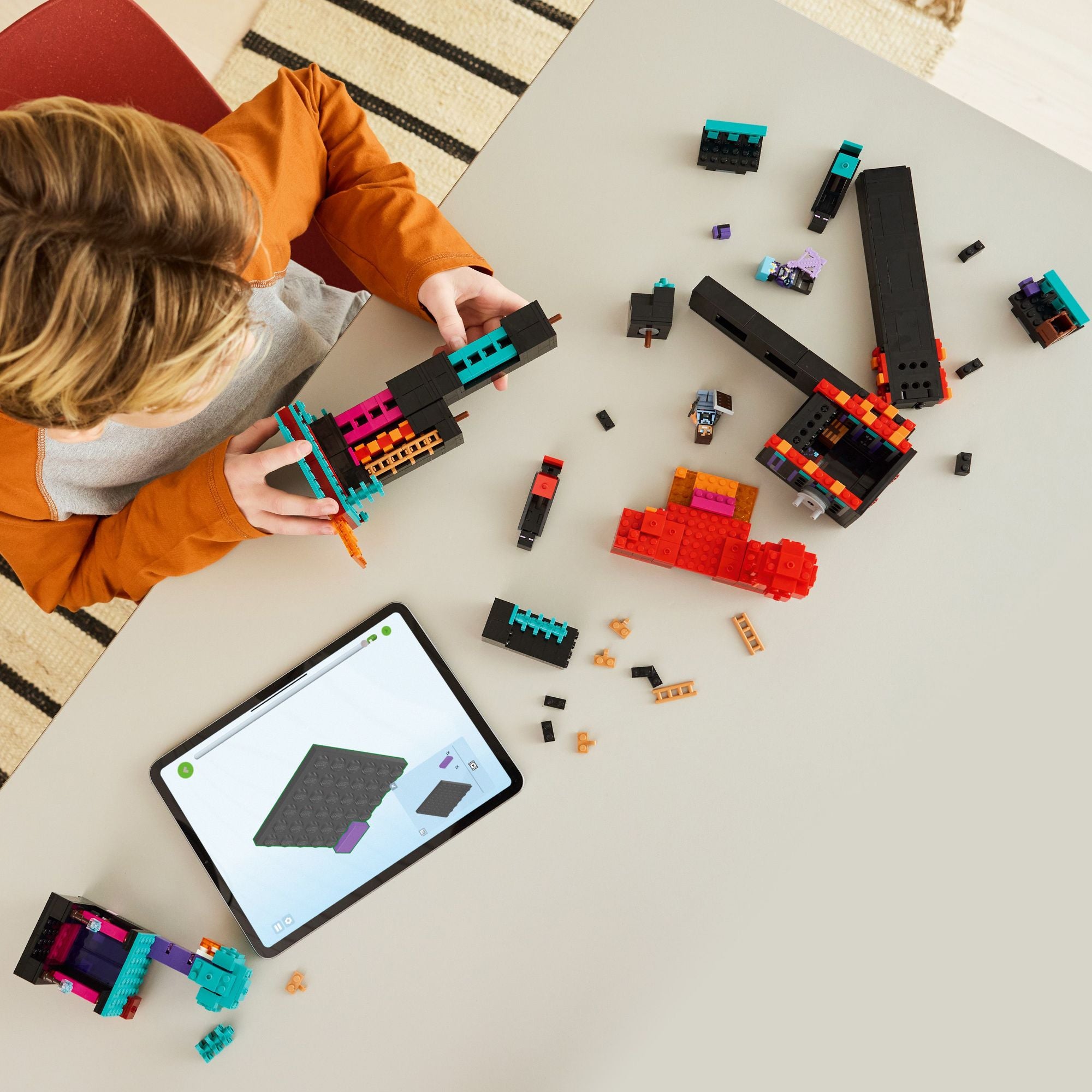 LEGO Minecraft The Enderman Tower 21279