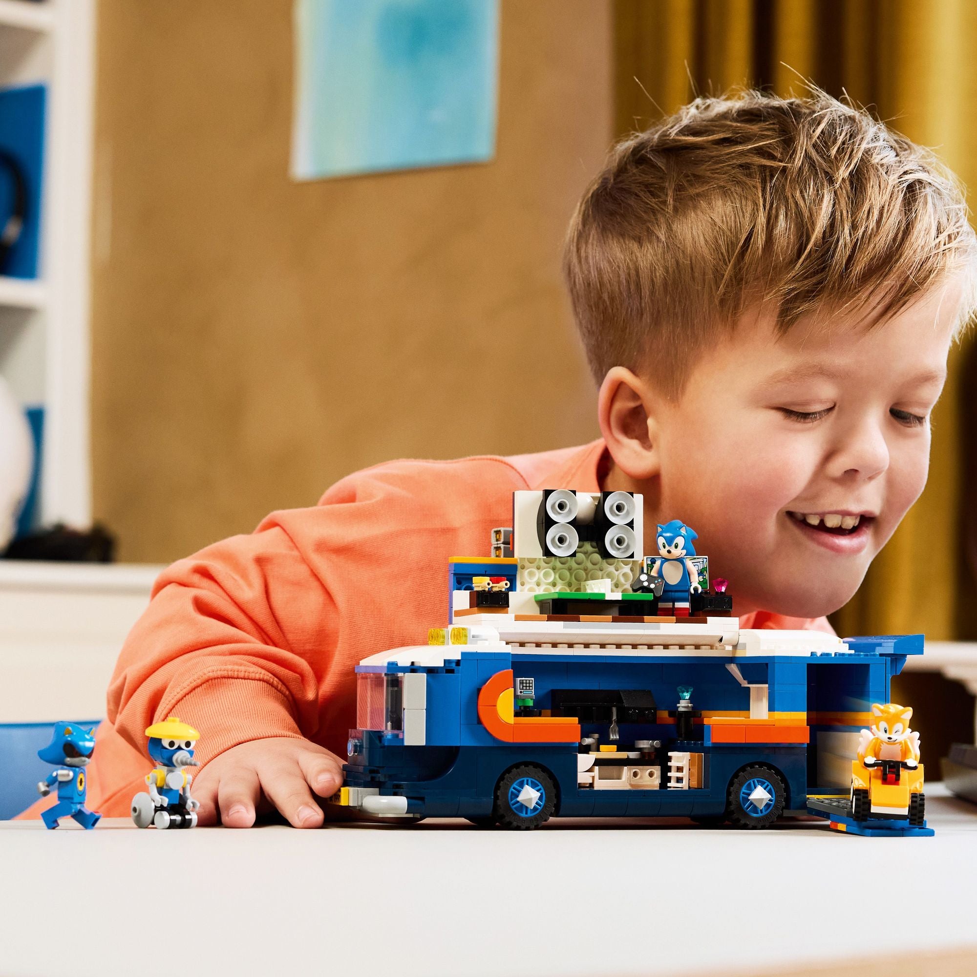 LEGO Sonic Team Sonic Command Truck 77006