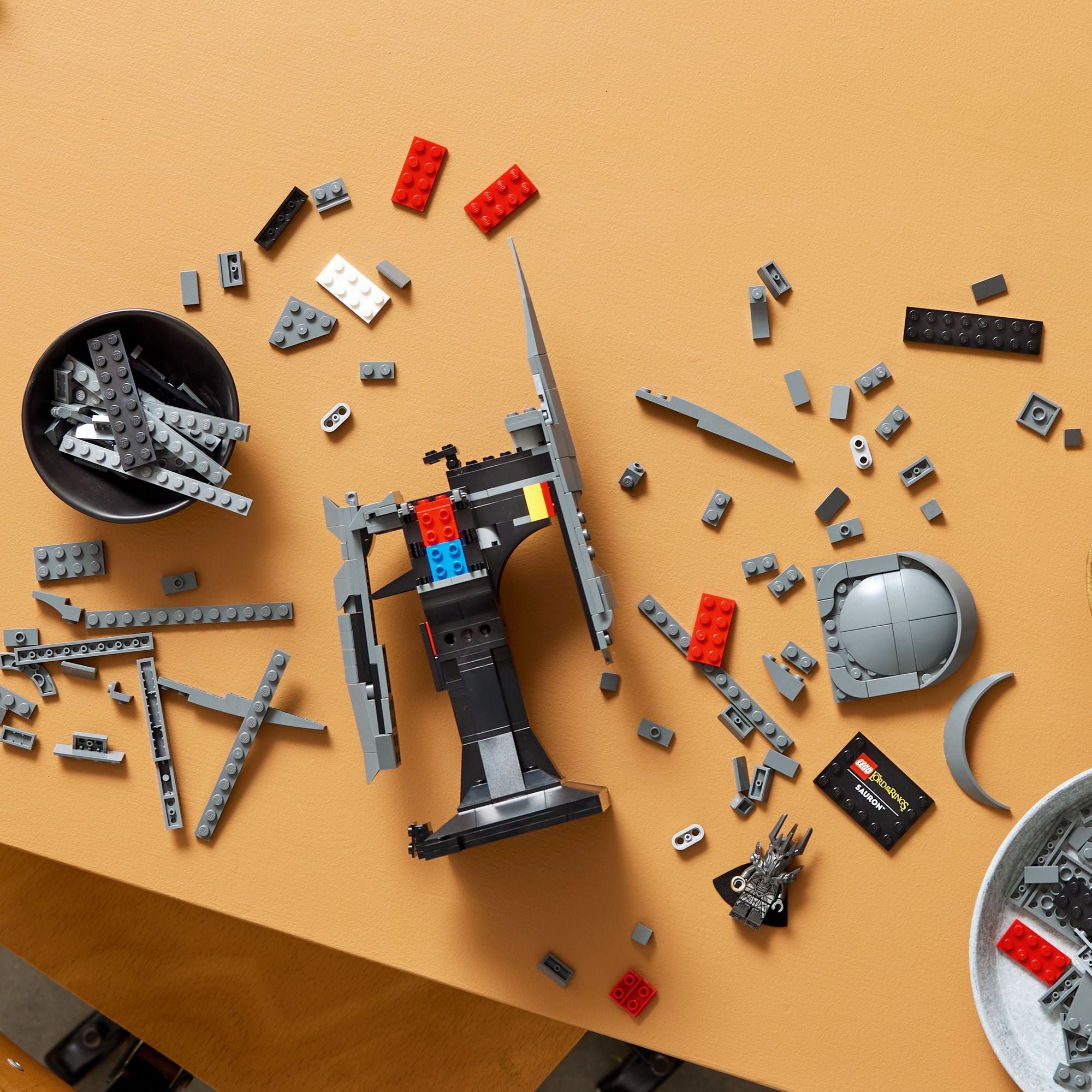 LEGO Icons The Lord of the Rings: Sauron's Helmet 11373