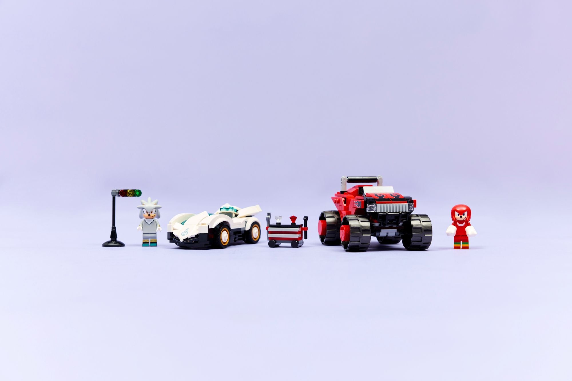 LEGO Sonic Silver's Car vs. Knuckles' Monster Truck 77118