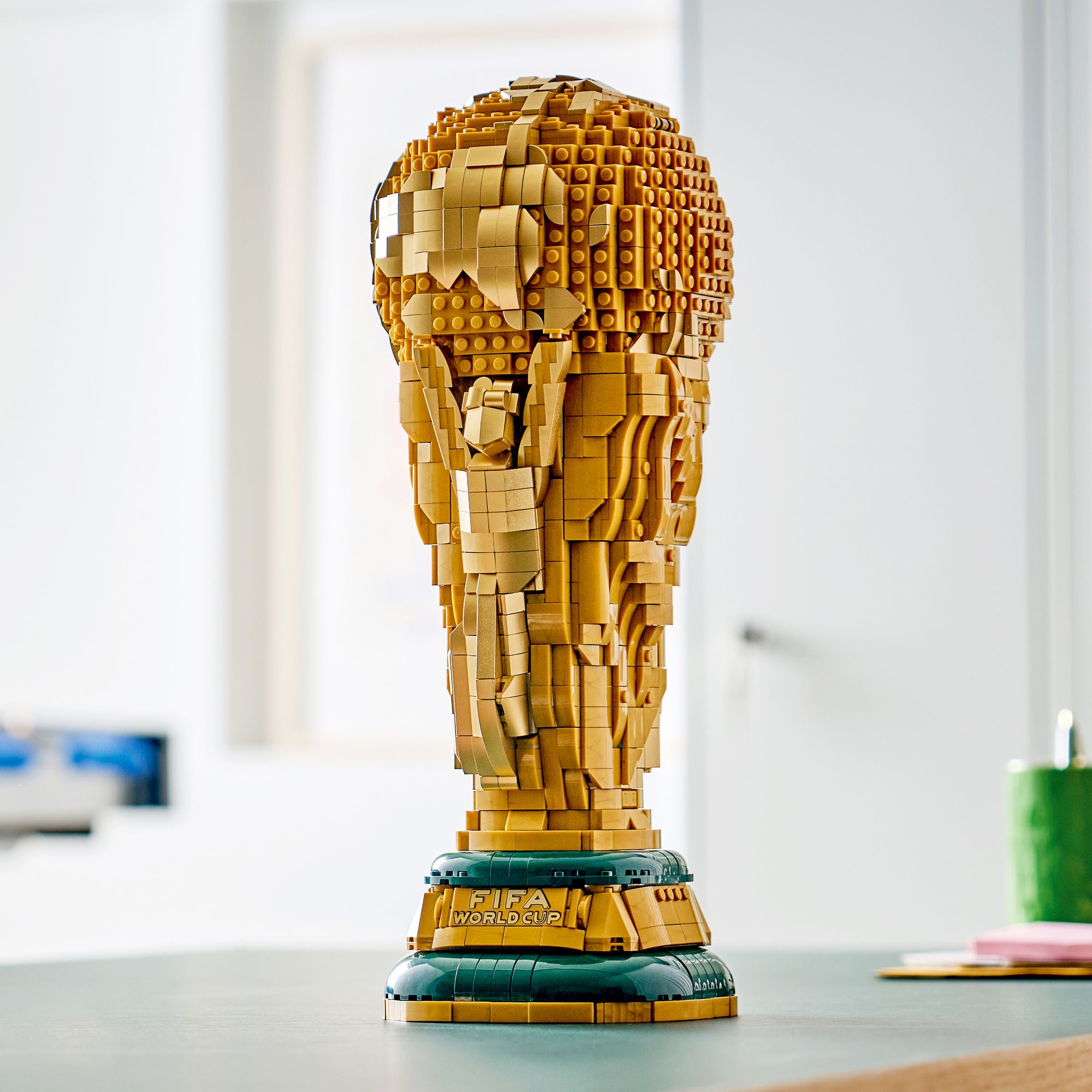 LEGO Editions Sports FIFA World Cup™ Official Trophy 43020