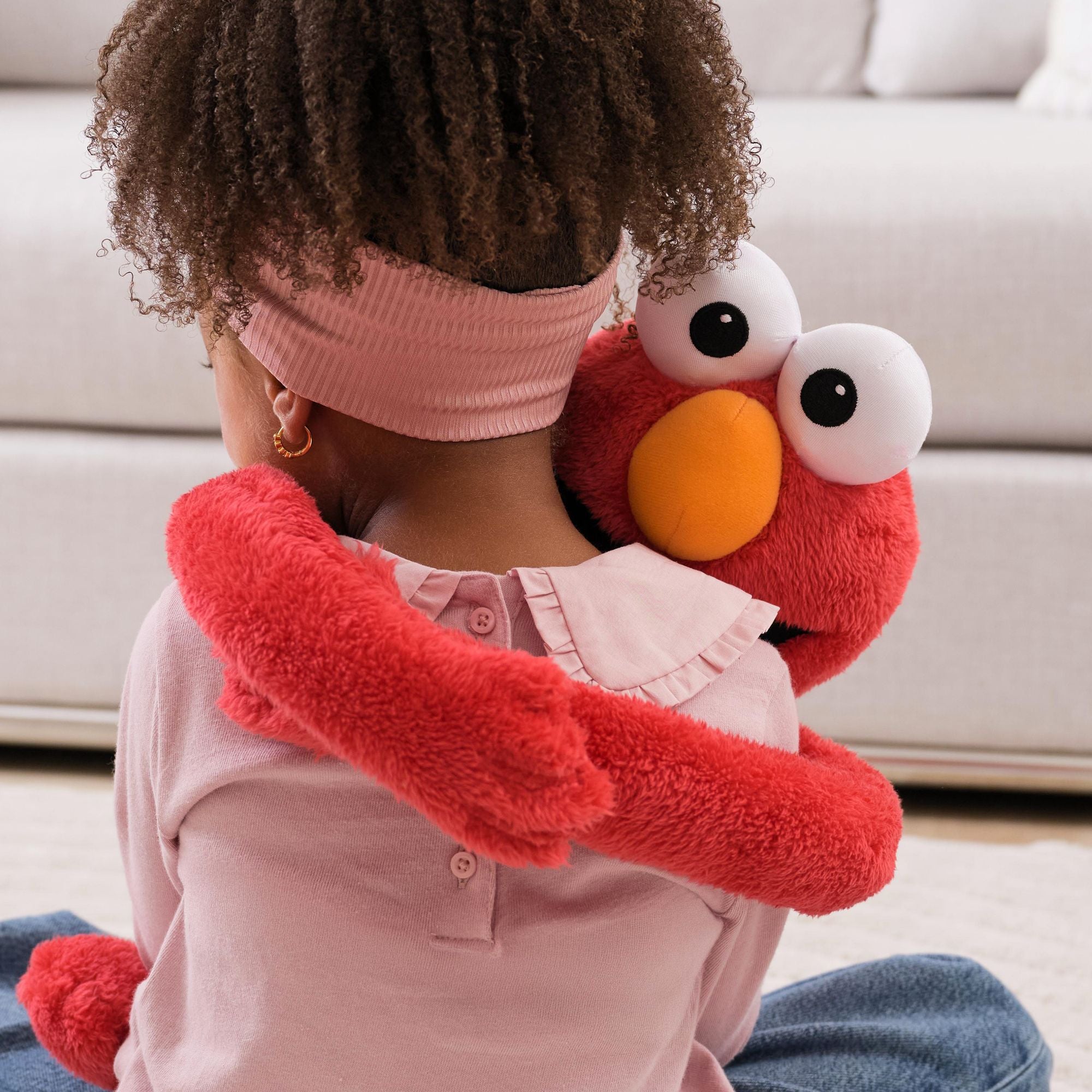 GUND Sesame Street Official Elmo Hug-a-Moves Plush, Plush Muppet, Sensory Toy, Premium Plush Toy for Ages 1 & Up