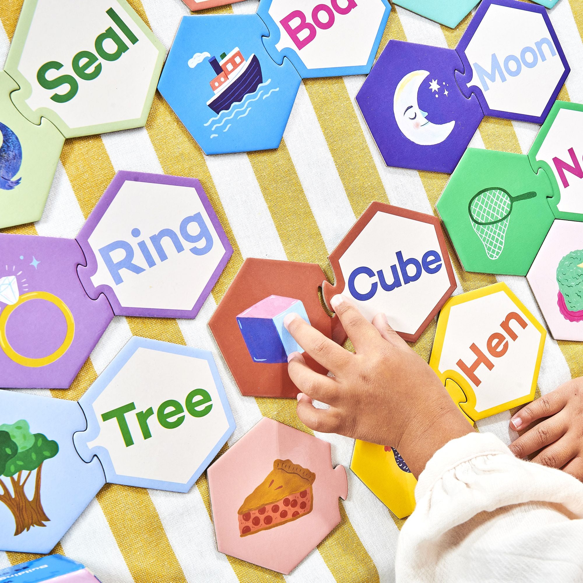 Simple Words Hexagon Puzzle Pairs