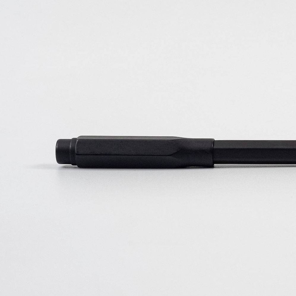 Blackwing Mixed Point Guard