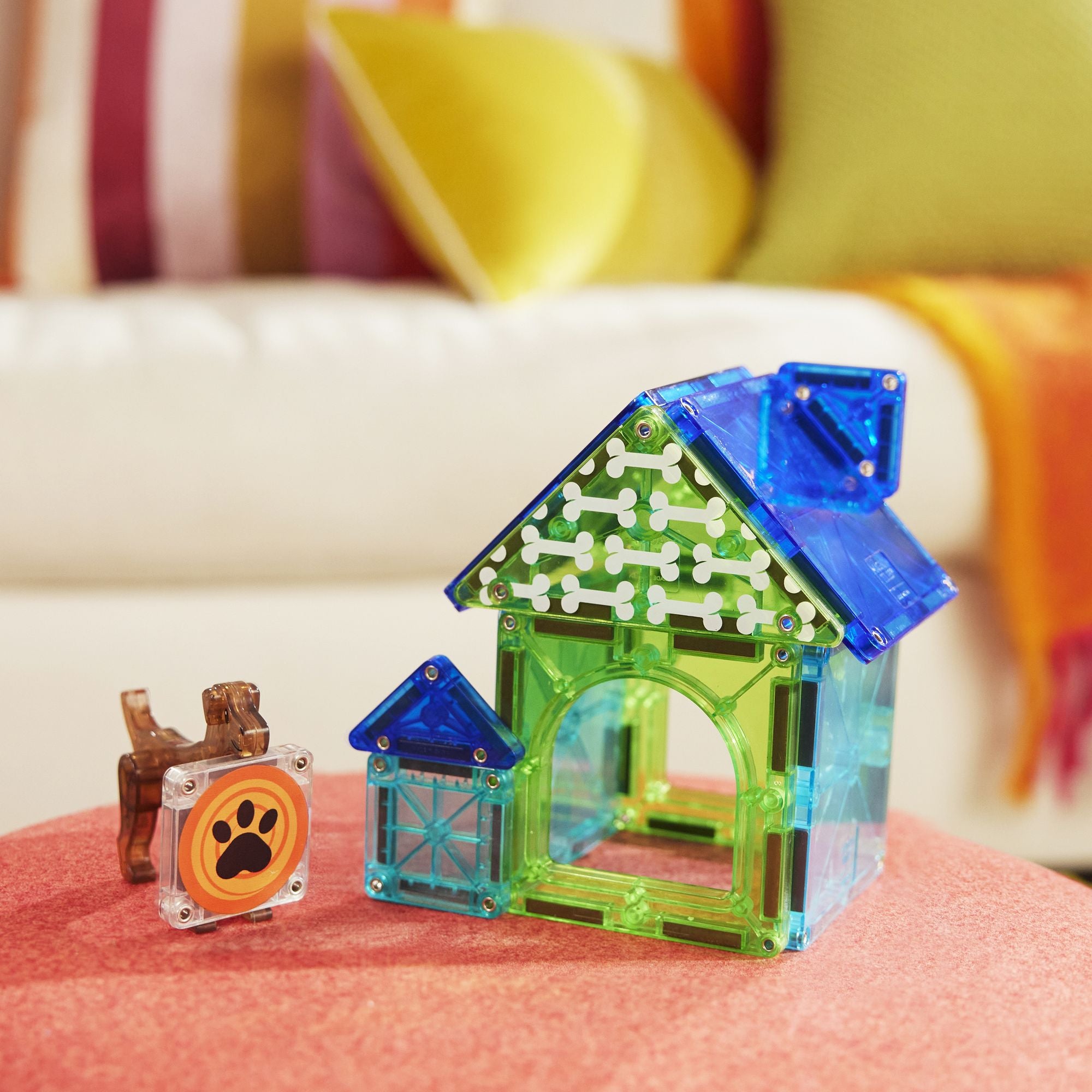 MAGNA-TILES® Dog House 13-Piece Magnetic Construction Set, The Original Magnetic Building Brand