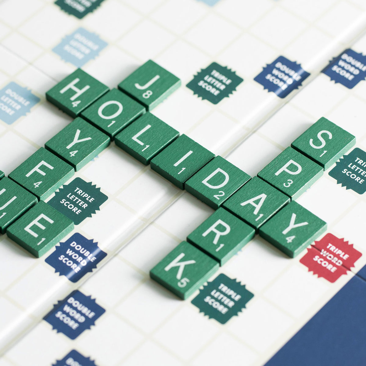 Scrabble Holiday Bookshelf Edition