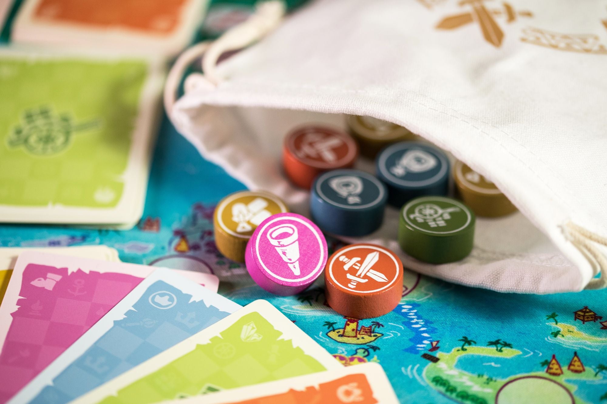 Explorers Of Navoria by Meng Chunlin