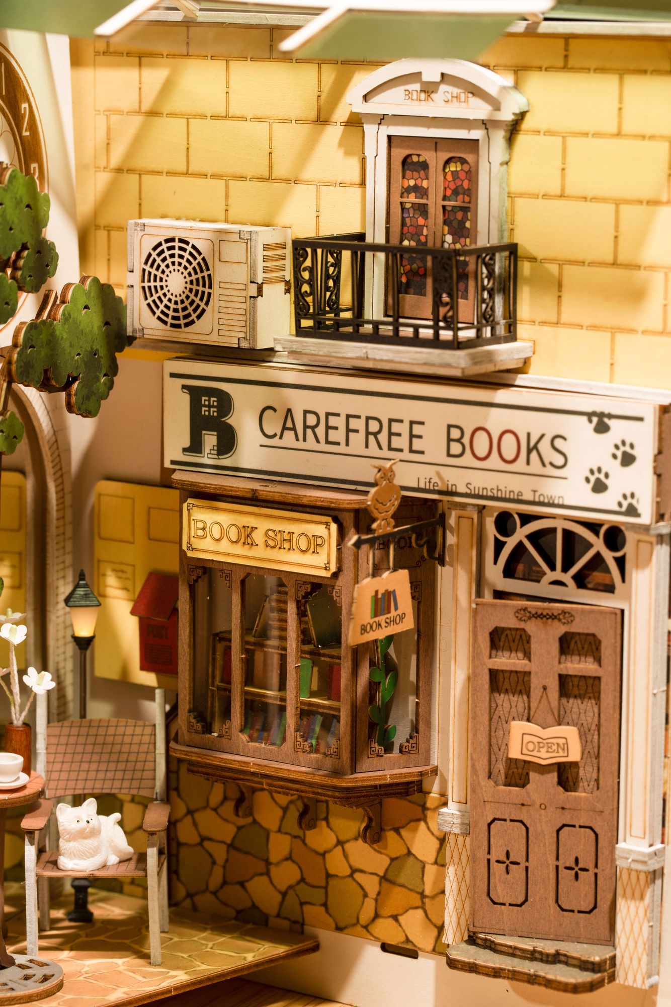 DIY Book Nook Sunshine Town