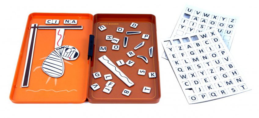 Magnetic Travel Games: Hangman