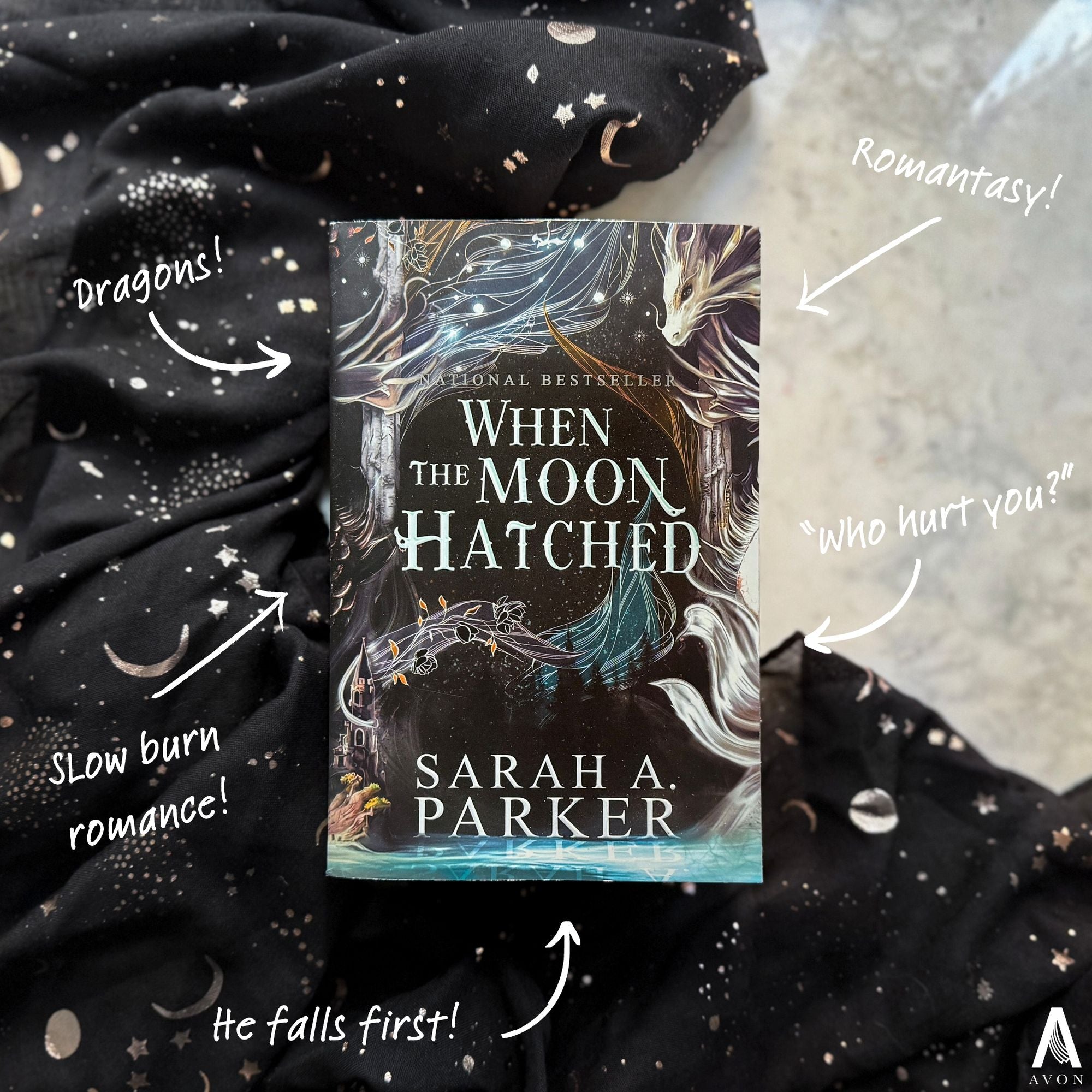 When the Moon Hatched (The Moonfall Series #1)