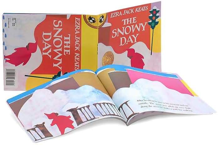 The Snowy Day (Caldecott Medal Winner)
