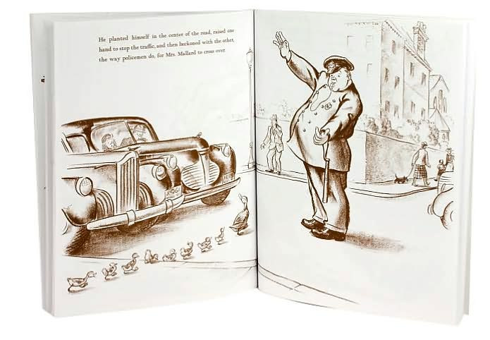 Make Way for Ducklings (Caldecott Medal Winner)