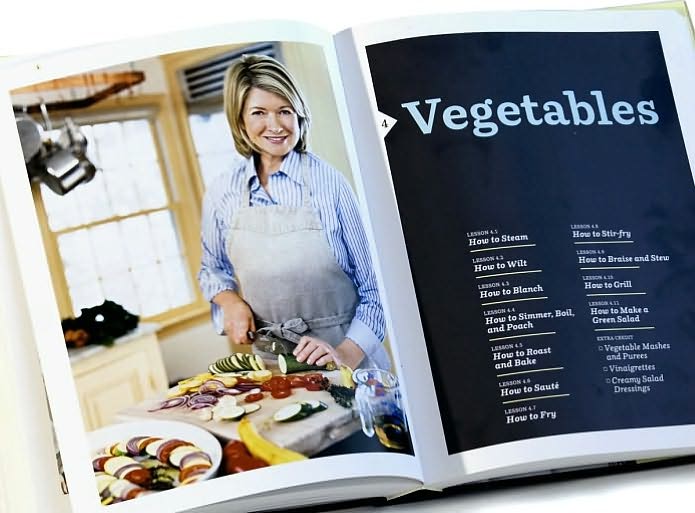 Martha Stewart's Cooking School: Lessons and Recipes for the Home Cook
