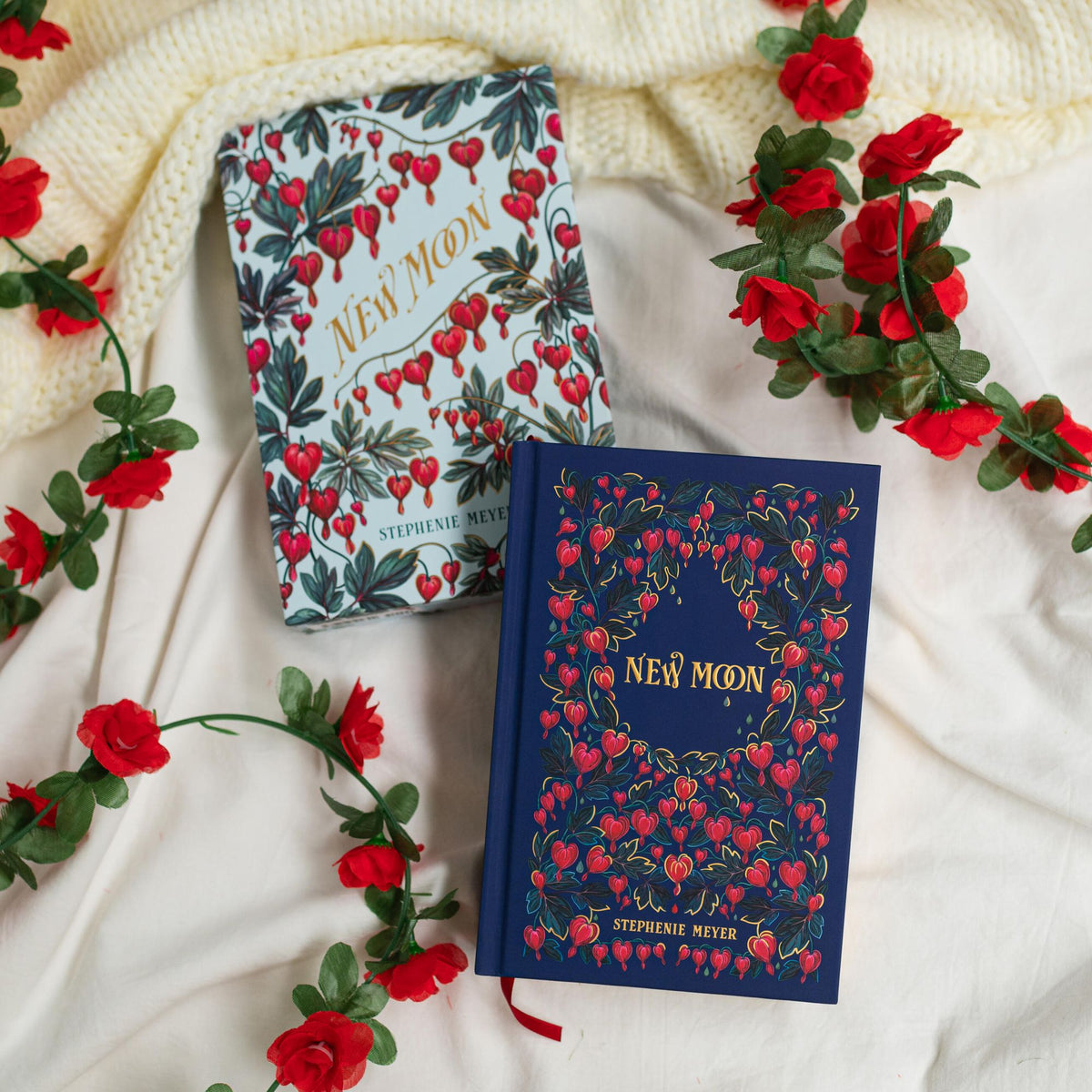 New Moon: Deluxe Collector's Edition