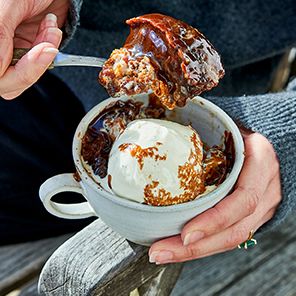 Justine Cooks: A Cookbook: Recipes (Mostly Plants) for Finding Your Way in the Kitchen