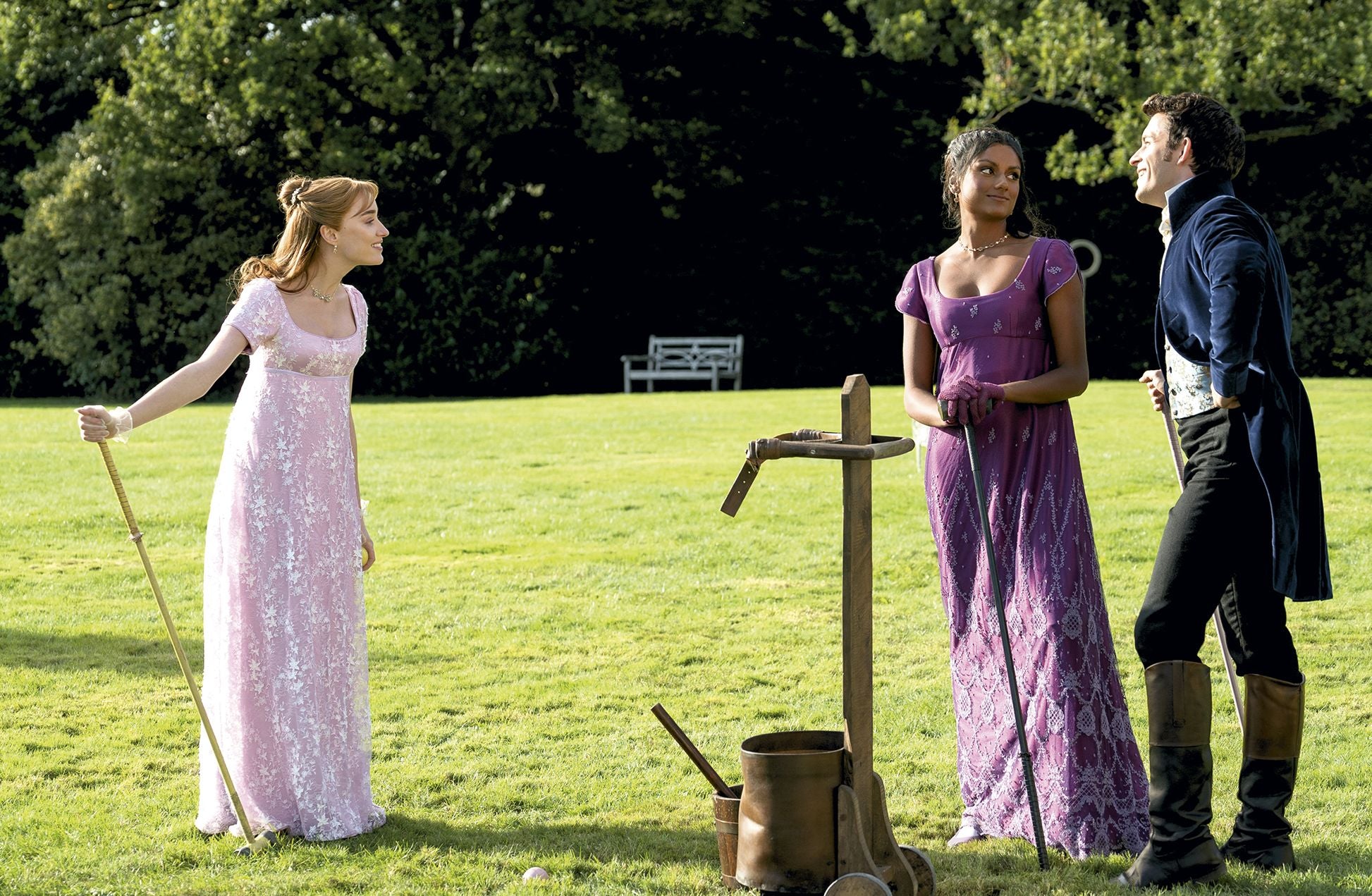 The Official Bridgerton Guide to Entertaining: How to Cook, Host, and Toast Like a Member of the Ton: A Cookbook