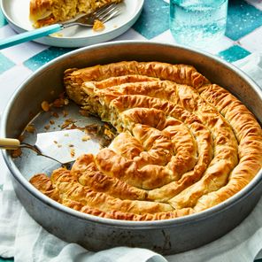 Hungry Happens: Mediterranean: 100 Healthy, Simple Recipes: A Cookbook