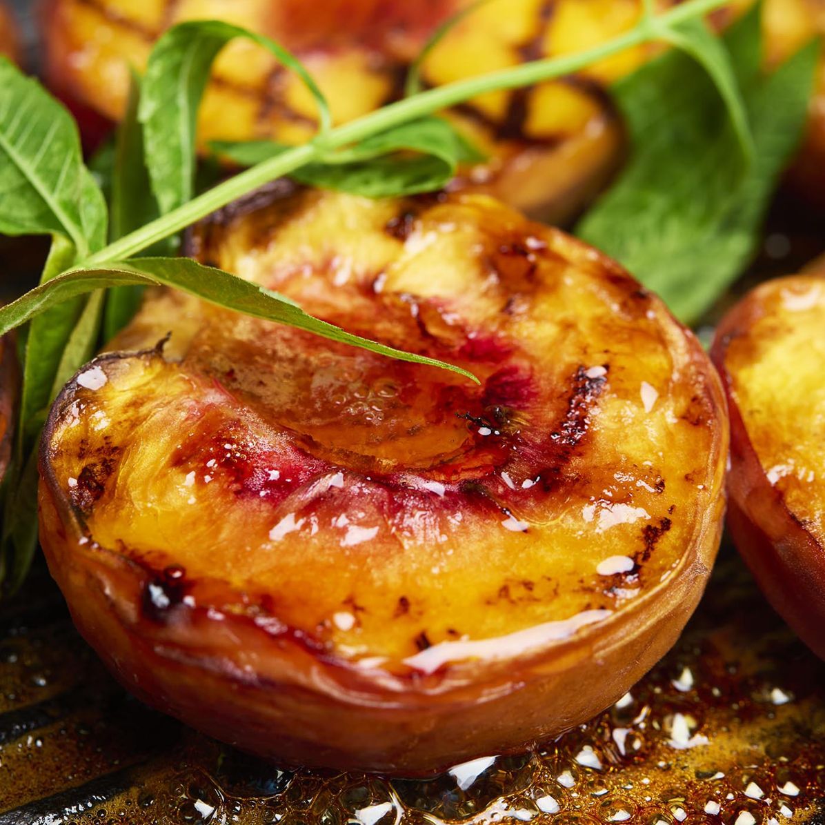 Mindful Cooking: Simple Recipes for Nurturing Body and Soul: A Plant-Based Cookbook