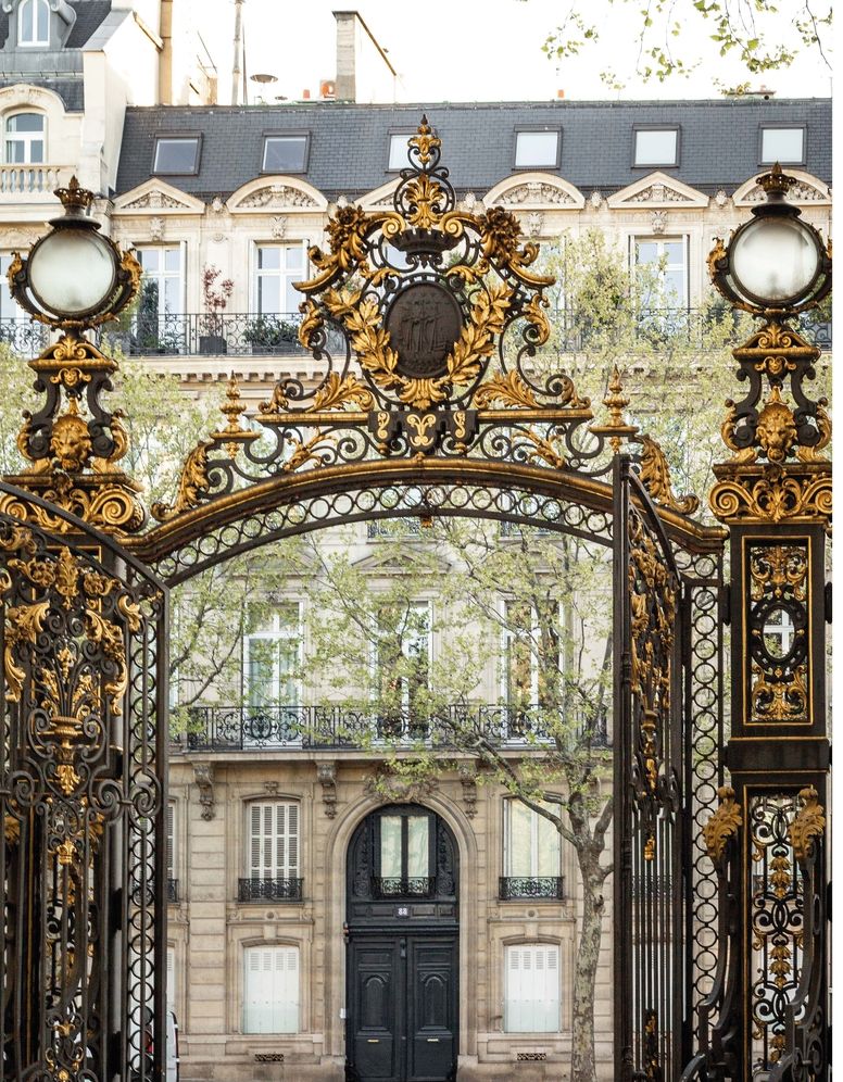 prettycityparis: Discovering Paris's Beautiful Places