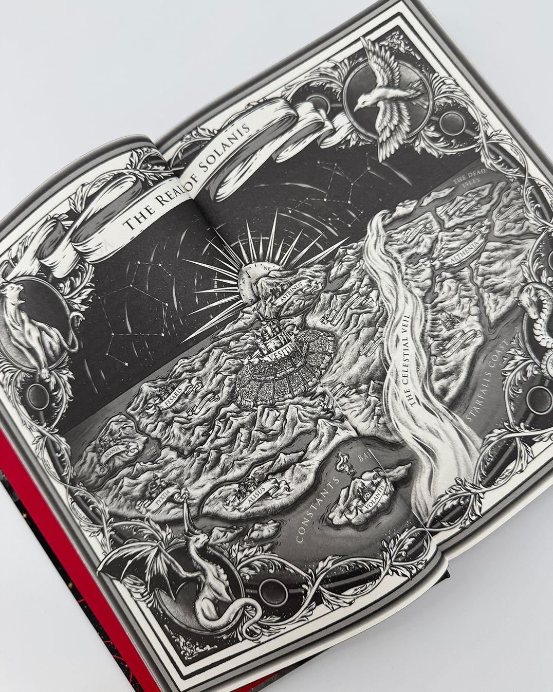 The Dark Is Descending: A Nytefall Novel