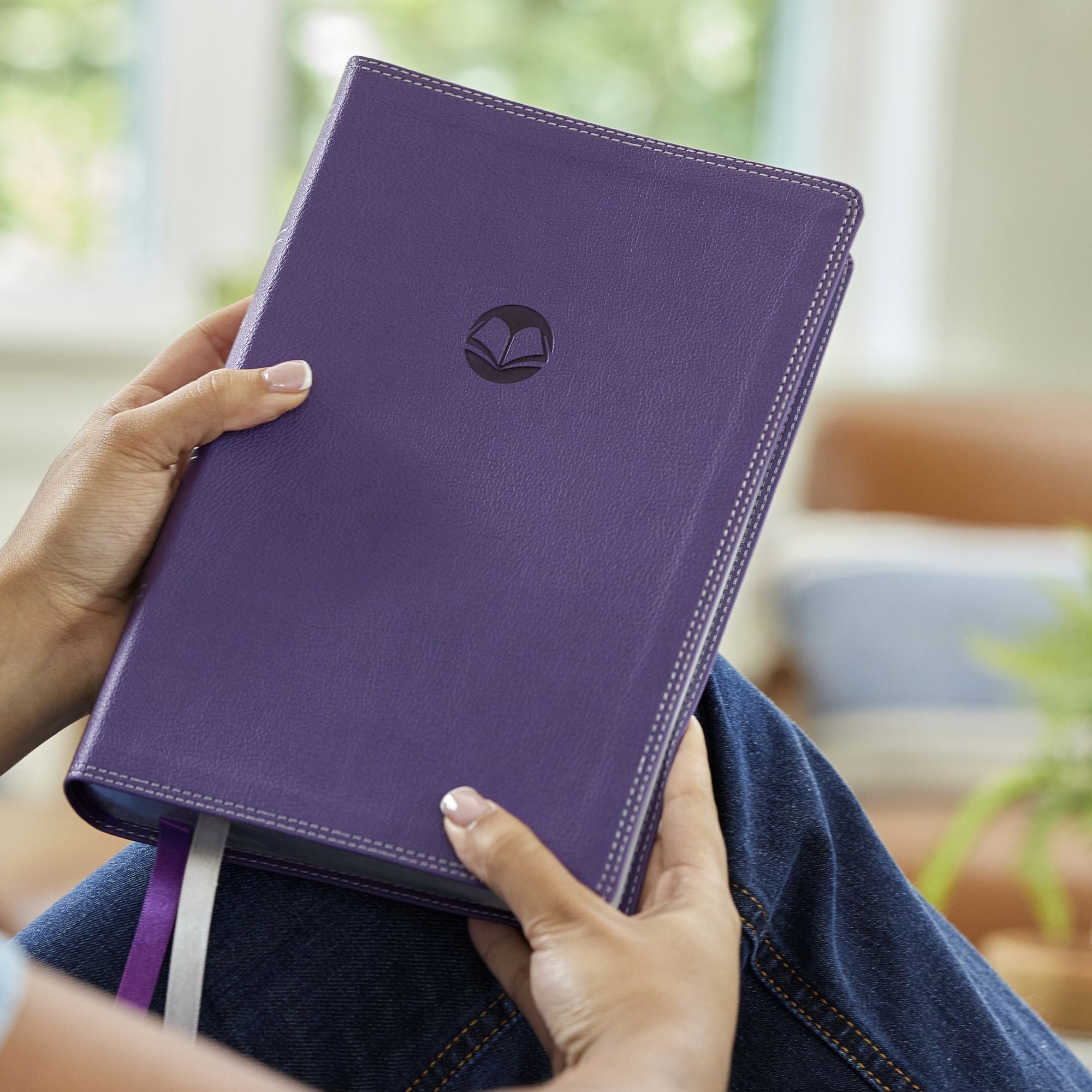Enduring Word Study Bible: Pastoral Commentary from Every Chapter of the Bible (NKJV, Purple Leathersoft, Red Letter, Comfort Print)
