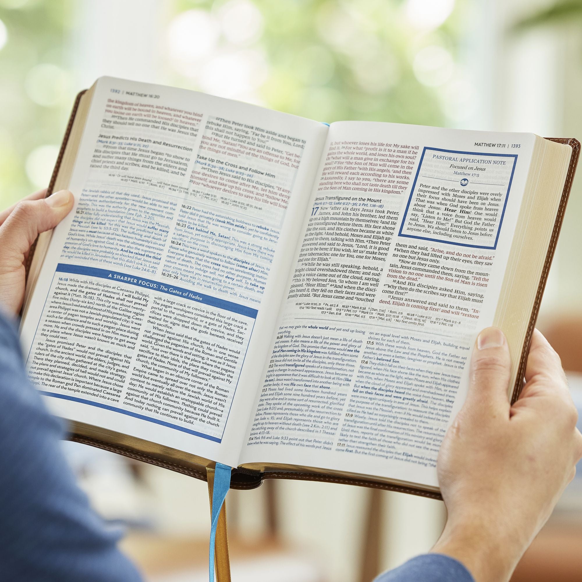 Enduring Word Study Bible: Pastoral Commentary from Every Chapter of the Bible (NKJV, Black Bonded Leather, Red Letter, Comfort Print)