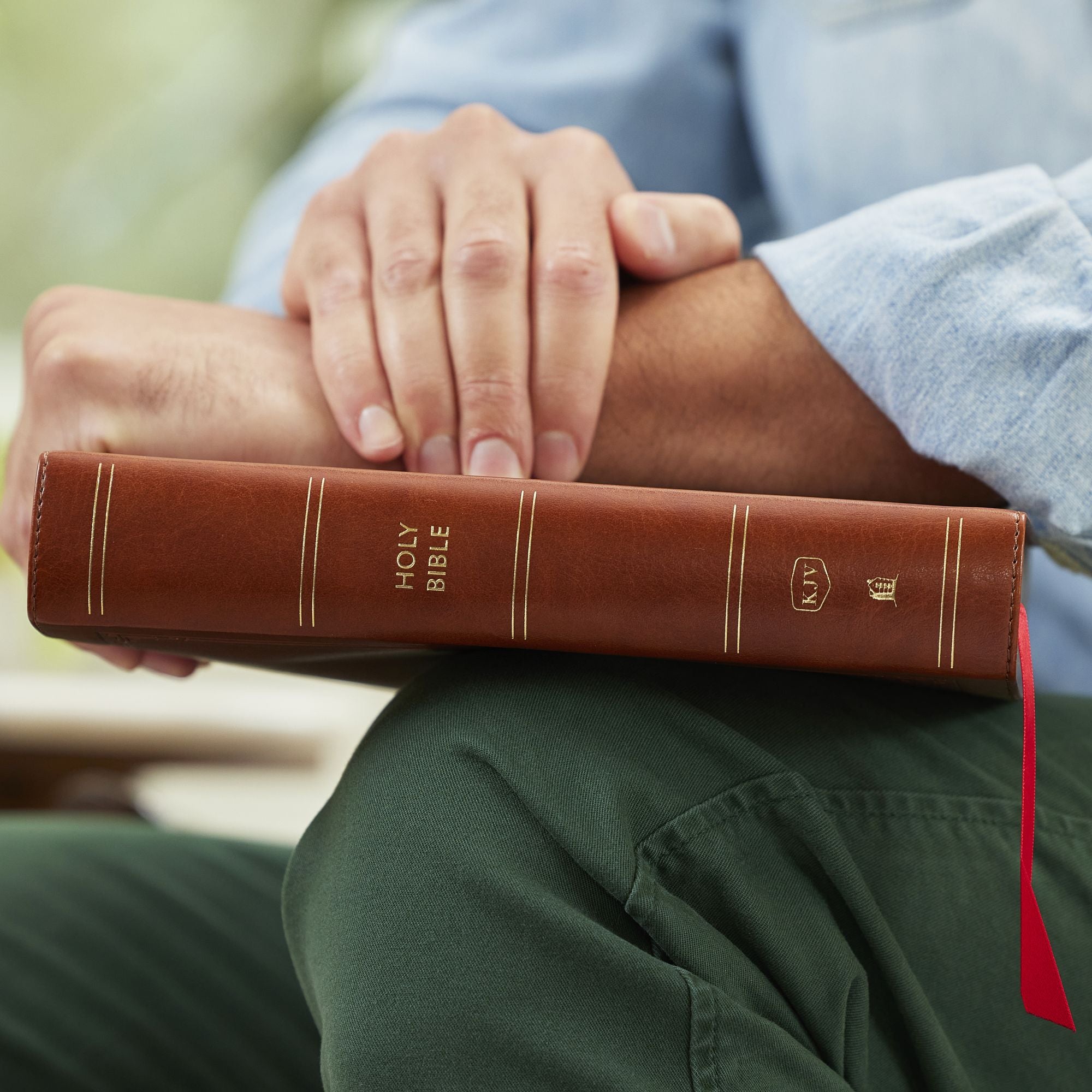 KJV Giant Print End-of-Verse Reference Bible, Brown Leathersoft, Red Letter, Comfort Print