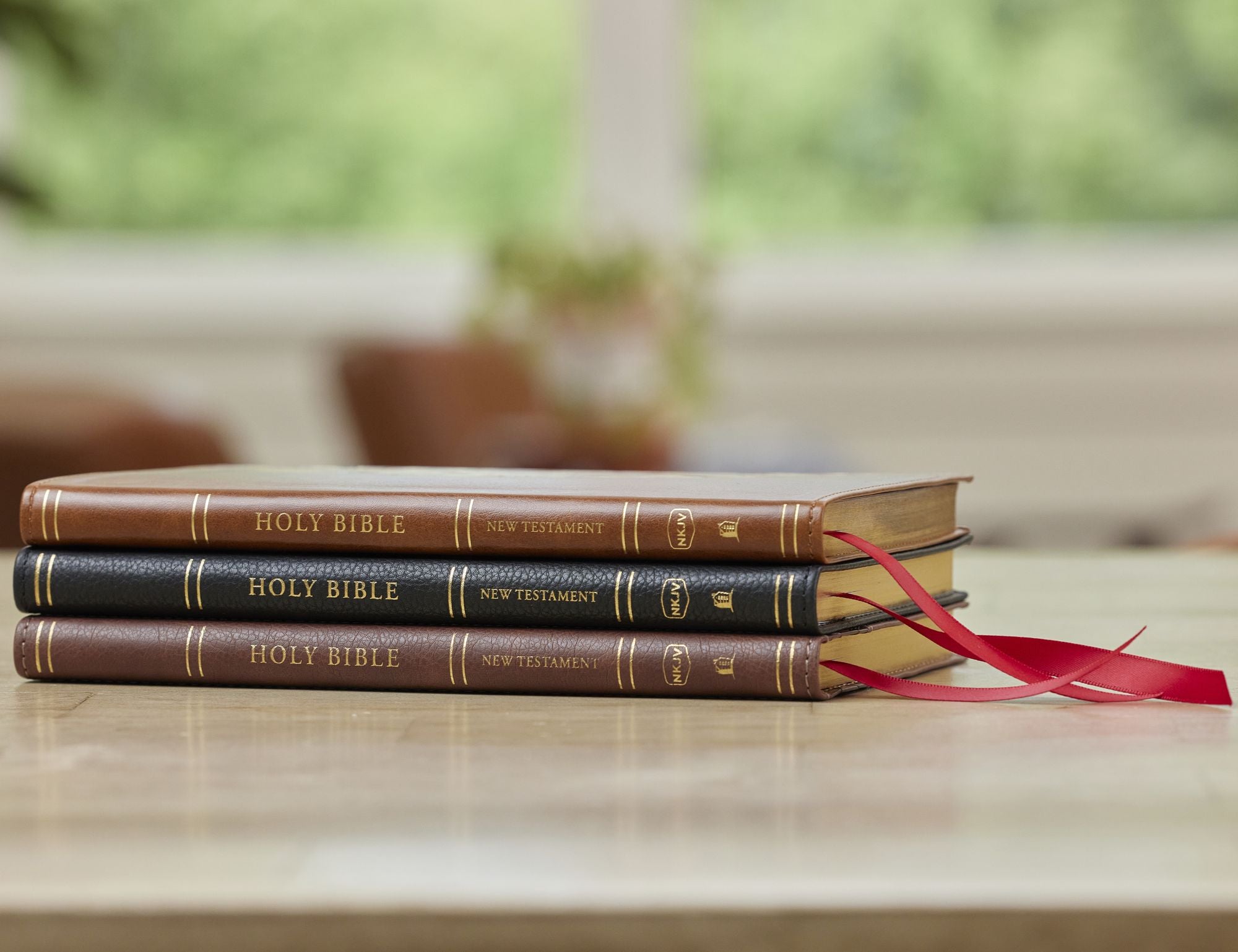 NKJV, Personal Size New Testament, Tan Leathersoft, Red Letter, Comfort Print
