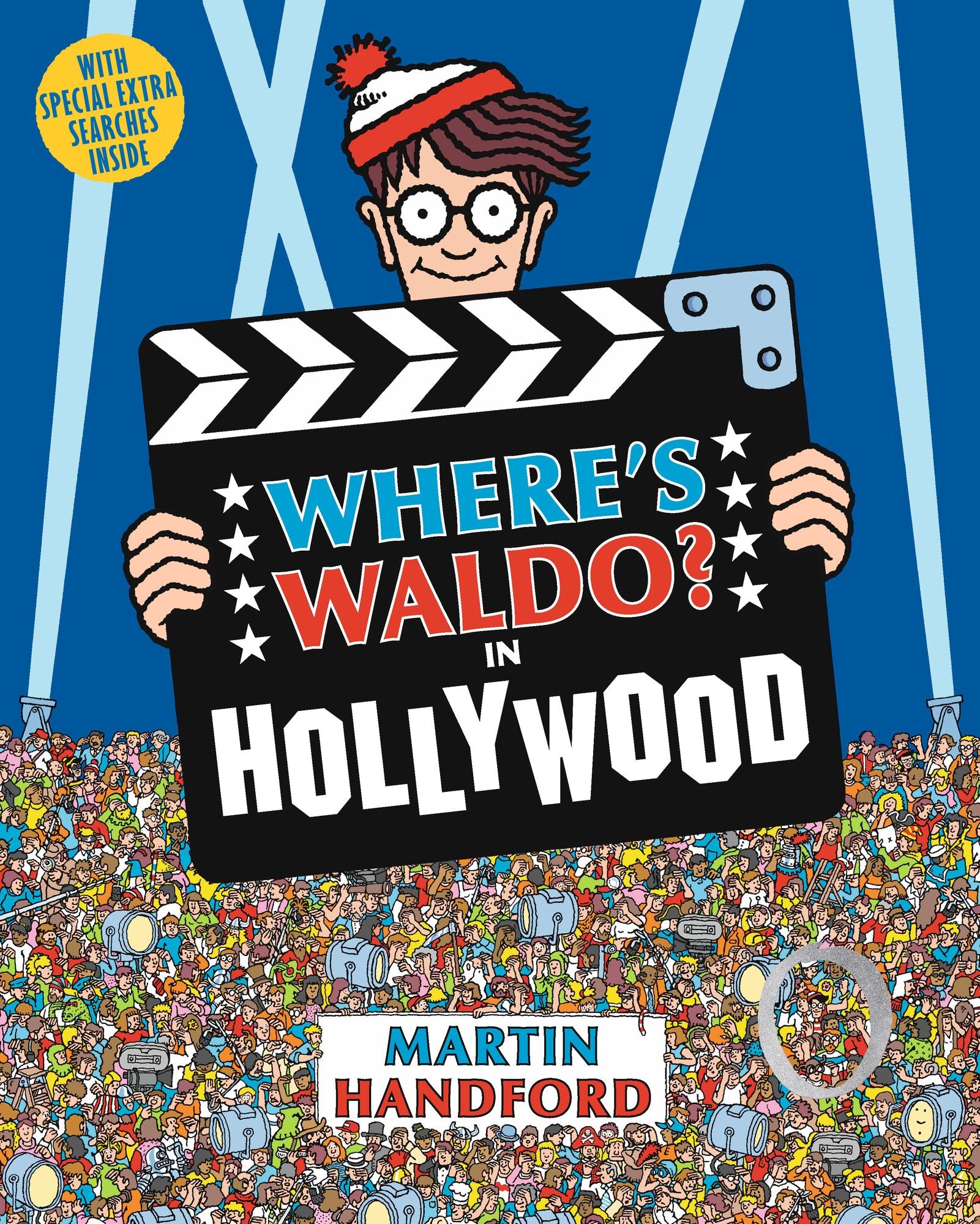 Where's Waldo? In Hollywood: (A Hidden Object Activity Book with Search & Find Puzzles and Spot-the-Difference Game - a Perfect Gift & Travel Companion for All Ages)