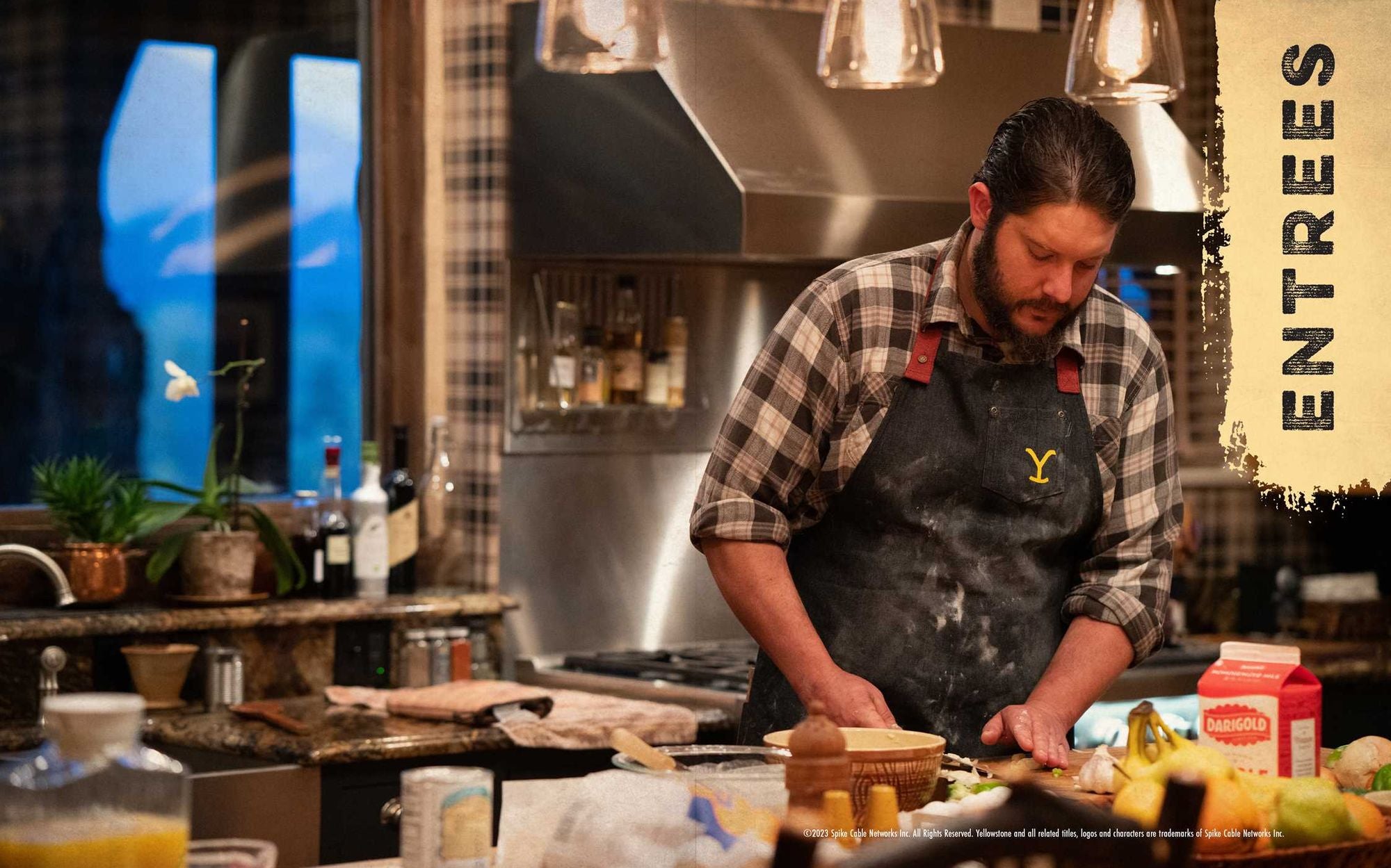 Yellowstone: The Official Dutton Ranch Family Cookbook: Delicious Homestyle Recipes from Character and Real-Life Chef Gabriel "Gator" Guilbeau