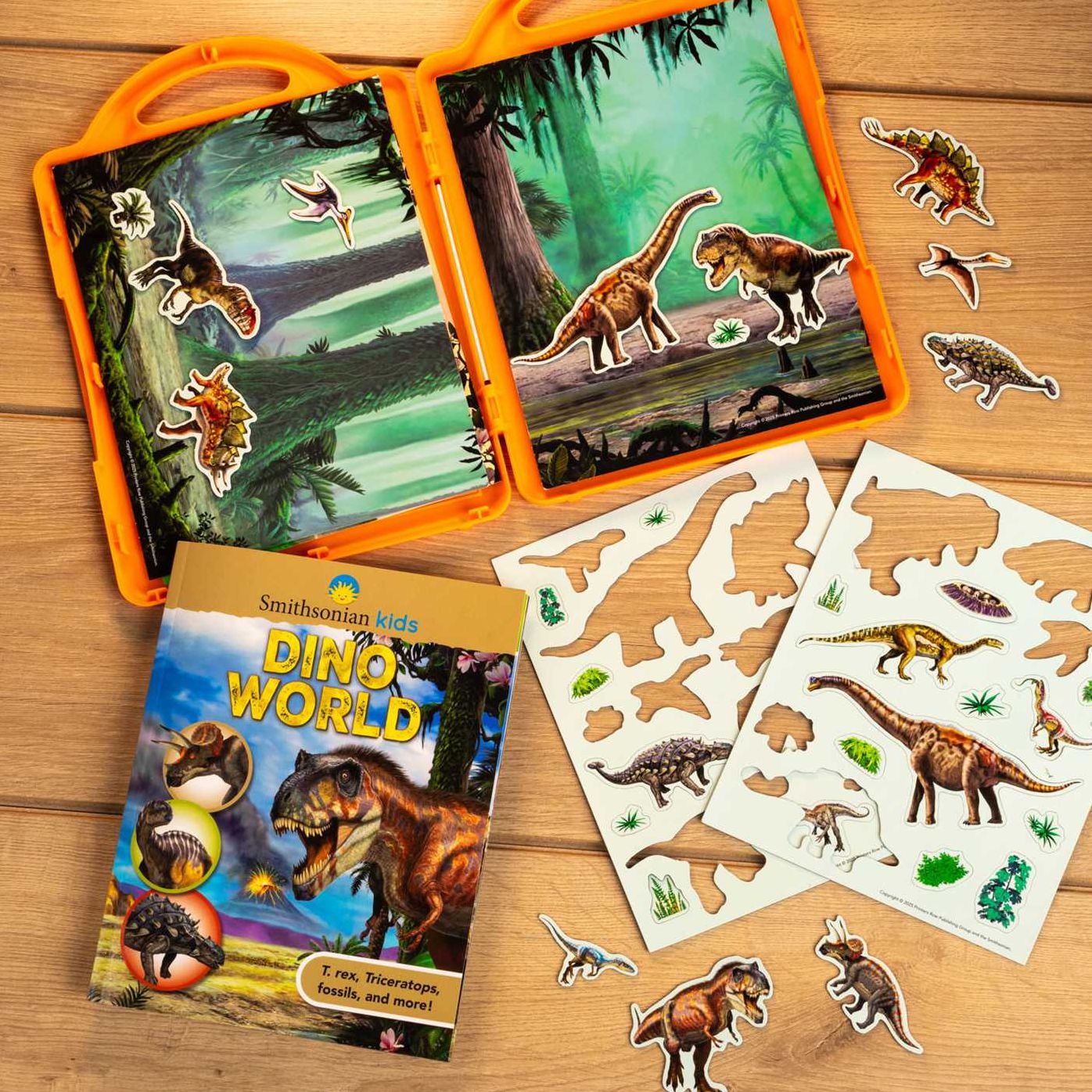 Smithsonian Kids: DinoWorld Book and Magnetic Play Set