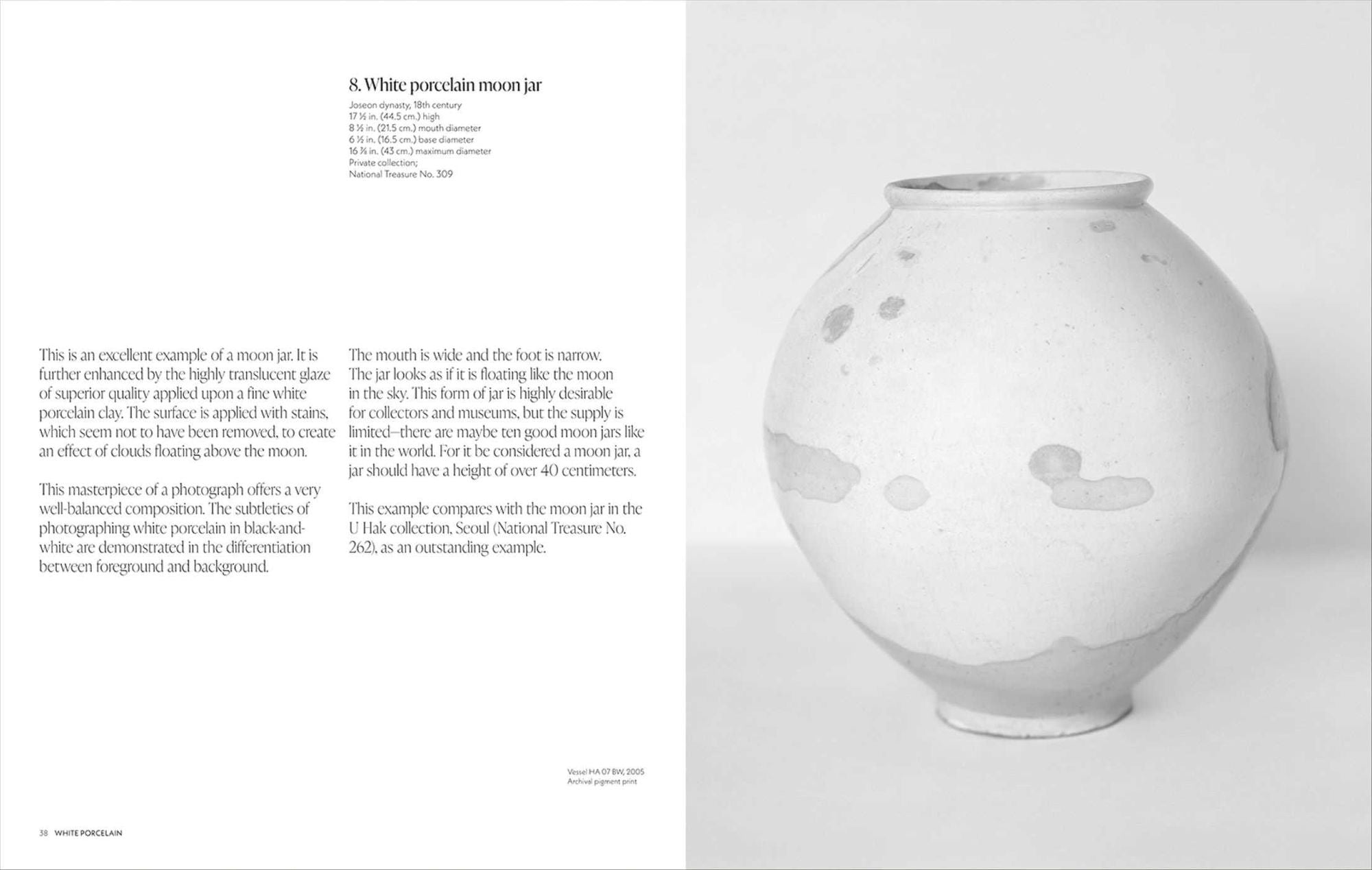 The Korean Ceramics: The Scholar's Vision, The Photographer's Eye