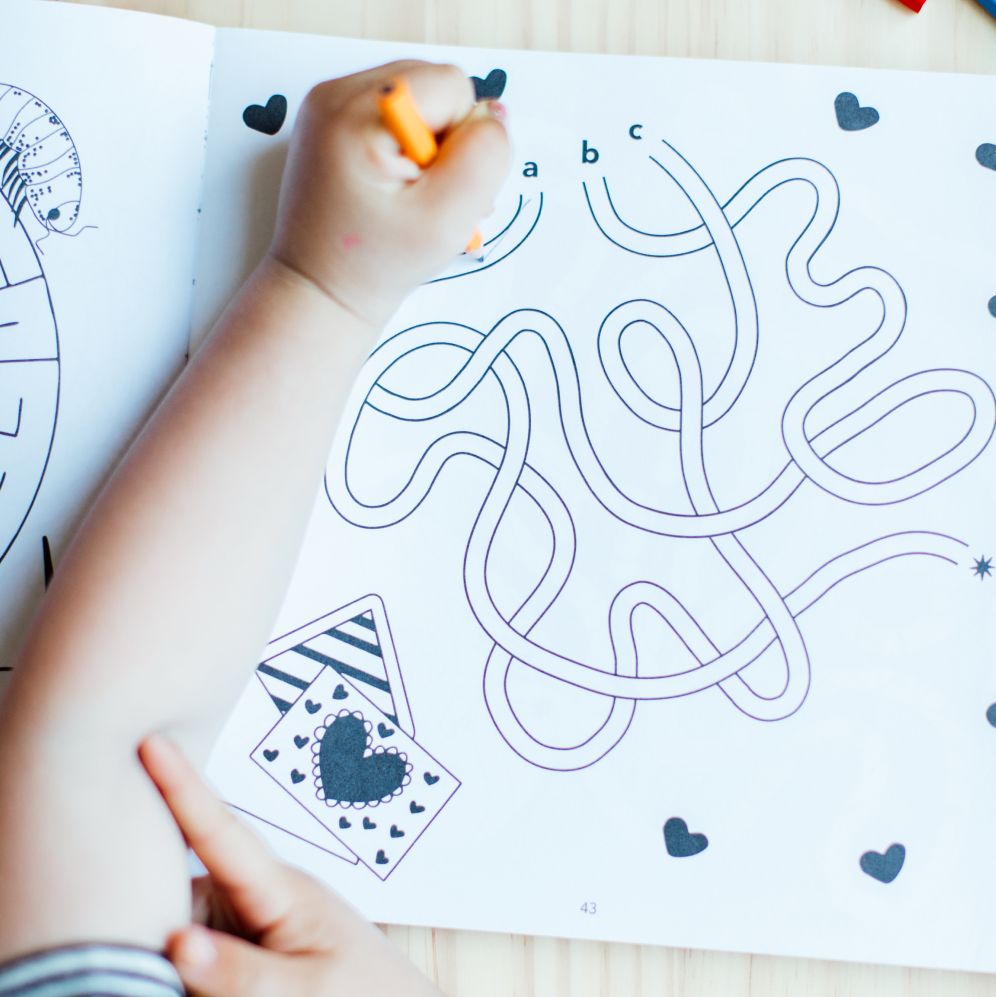 So Many Mazes: 100+ Mazes for Kids Ages 4-8