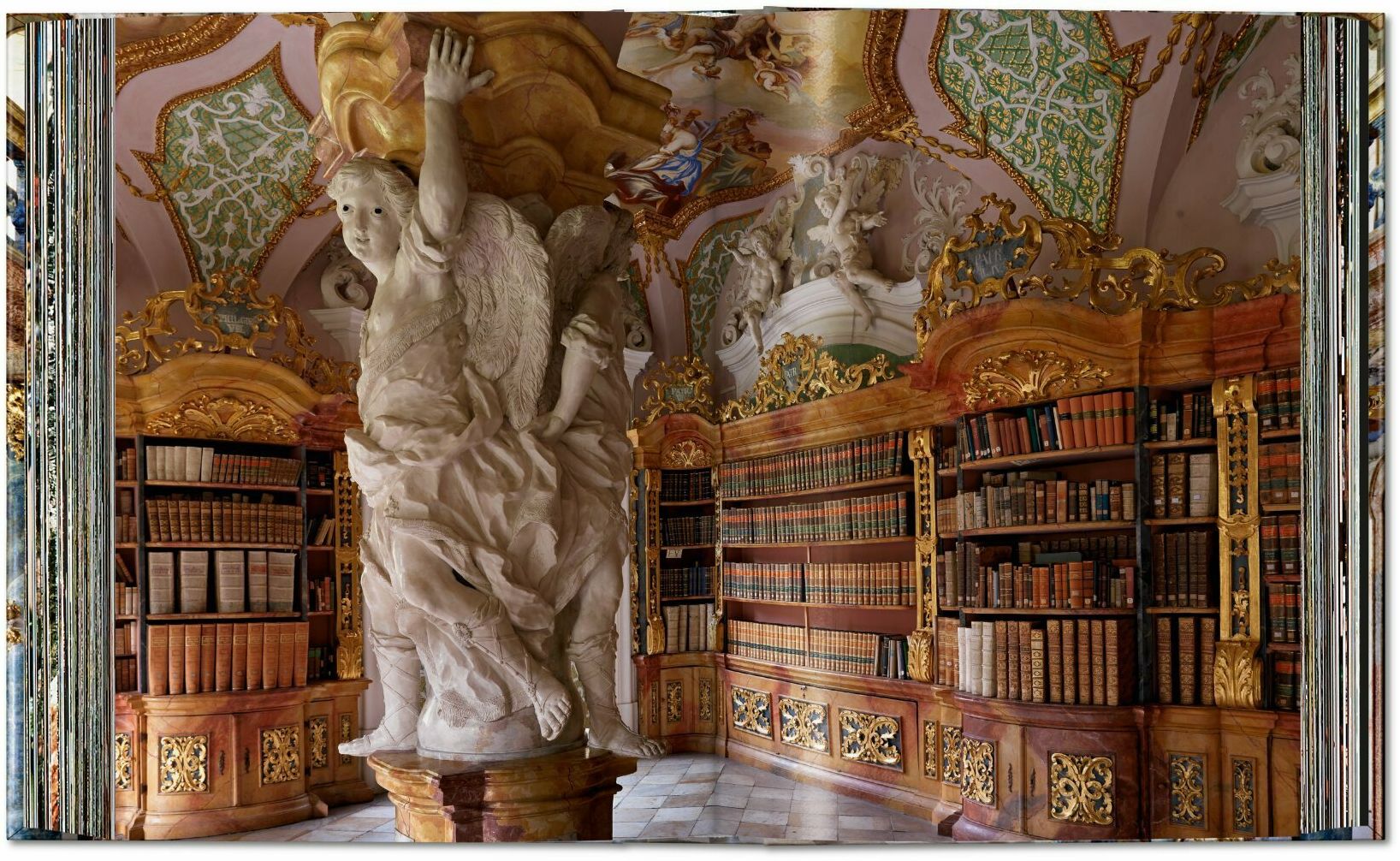 Massimo Listri. The World's Most Beautiful Libraries. 45th Ed.