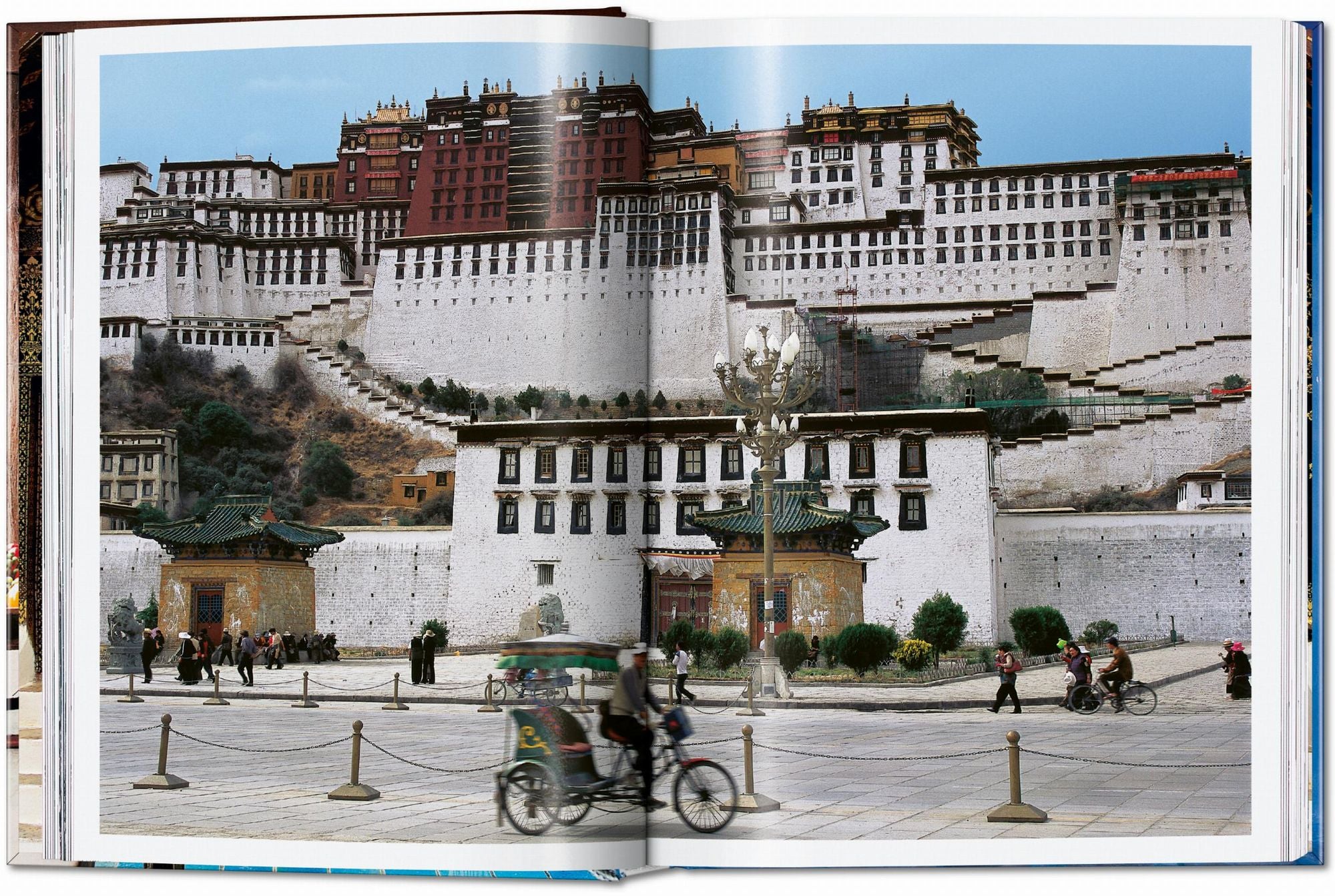 Living in Asia. 45th Ed.