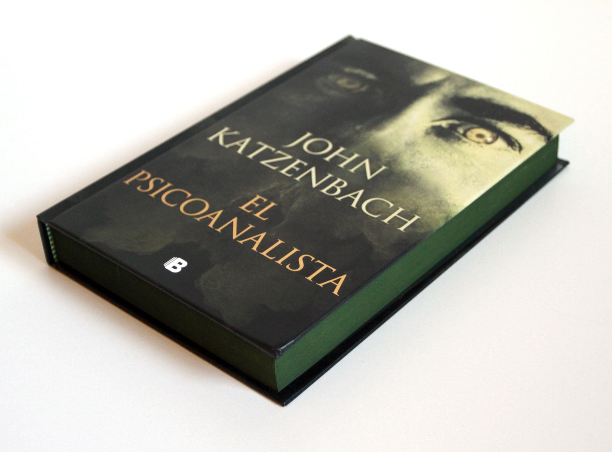 El psicoanalista (Edición cantos pintados) / The Analyst ( Sprayed Edges Edition)