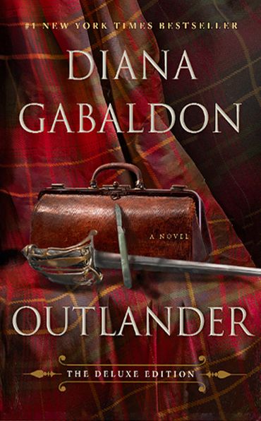 Outlander (Deluxe Edition): A Novel