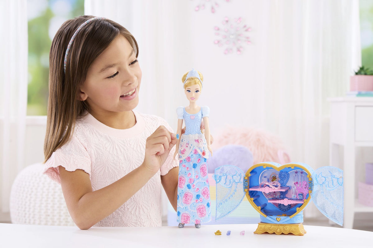 Disney Princess JEWEL REVEAL¿ Cinderella Doll JHL50