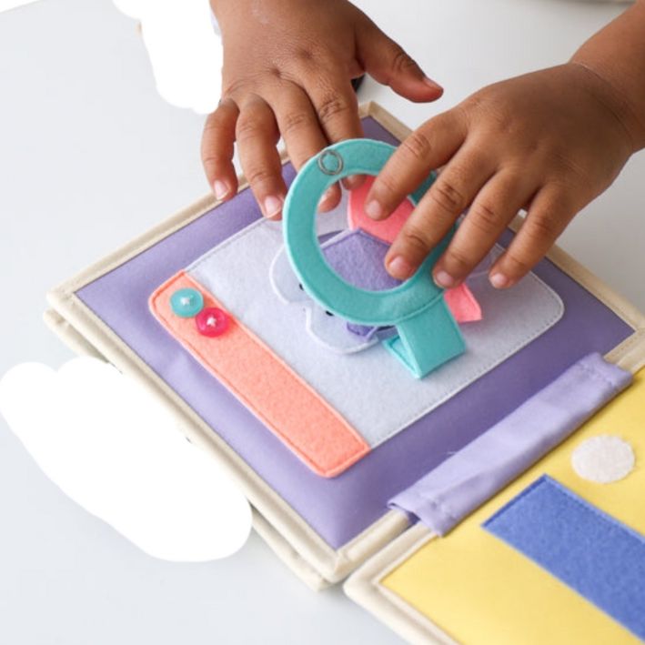 CREATIVE PLAY ROUTINES BOOK