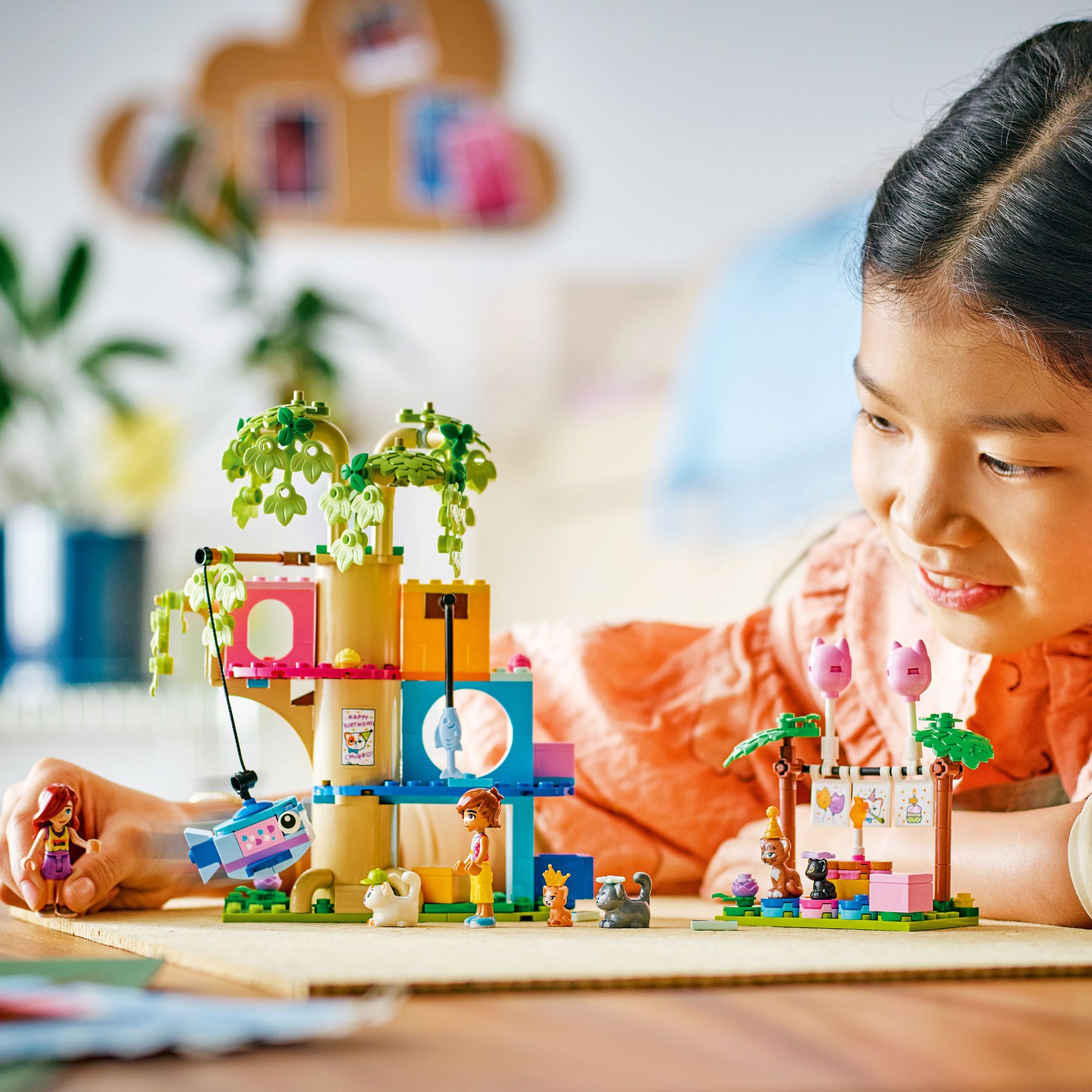 LEGO Friends Cat Birthday Party & Tree House 42666