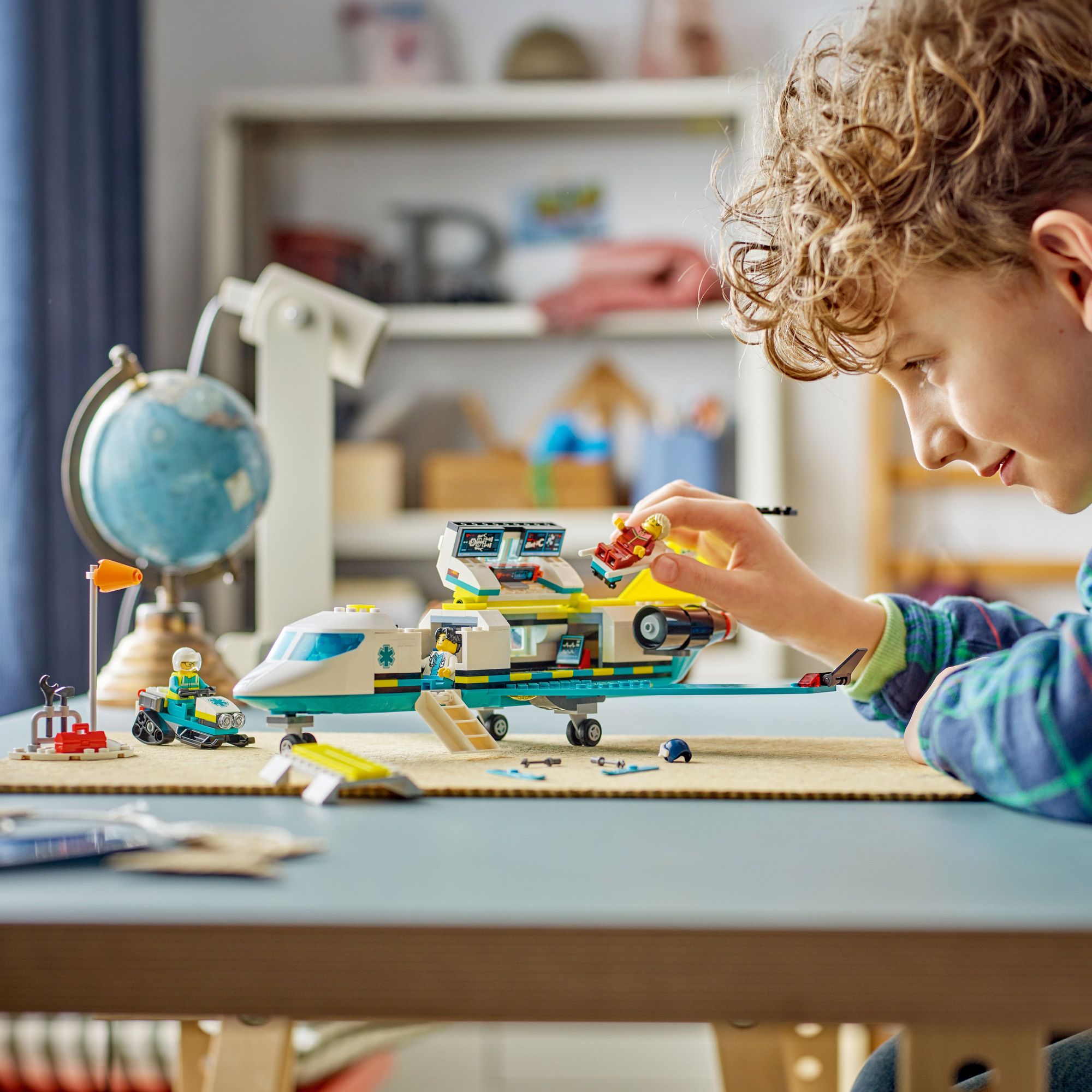 LEGO City Big Vehicles Emergency Air Ambulance Airplane 60465