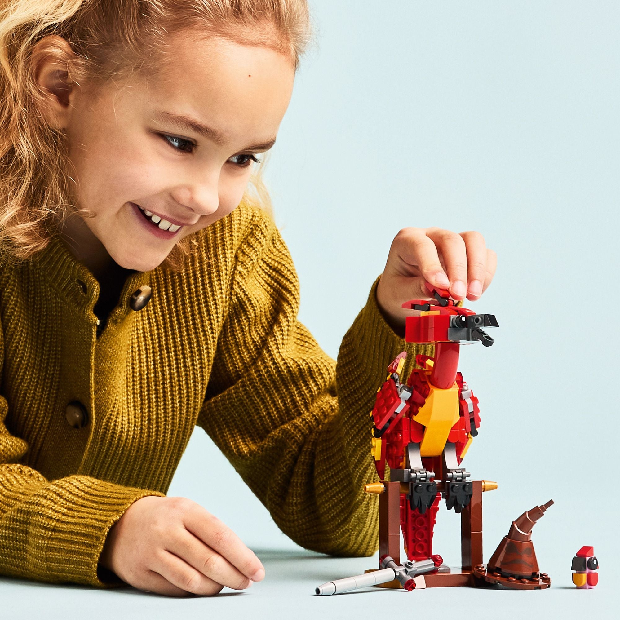 LEGO Harry Potter Fawkes: Dumbledore's Phoenix 76448