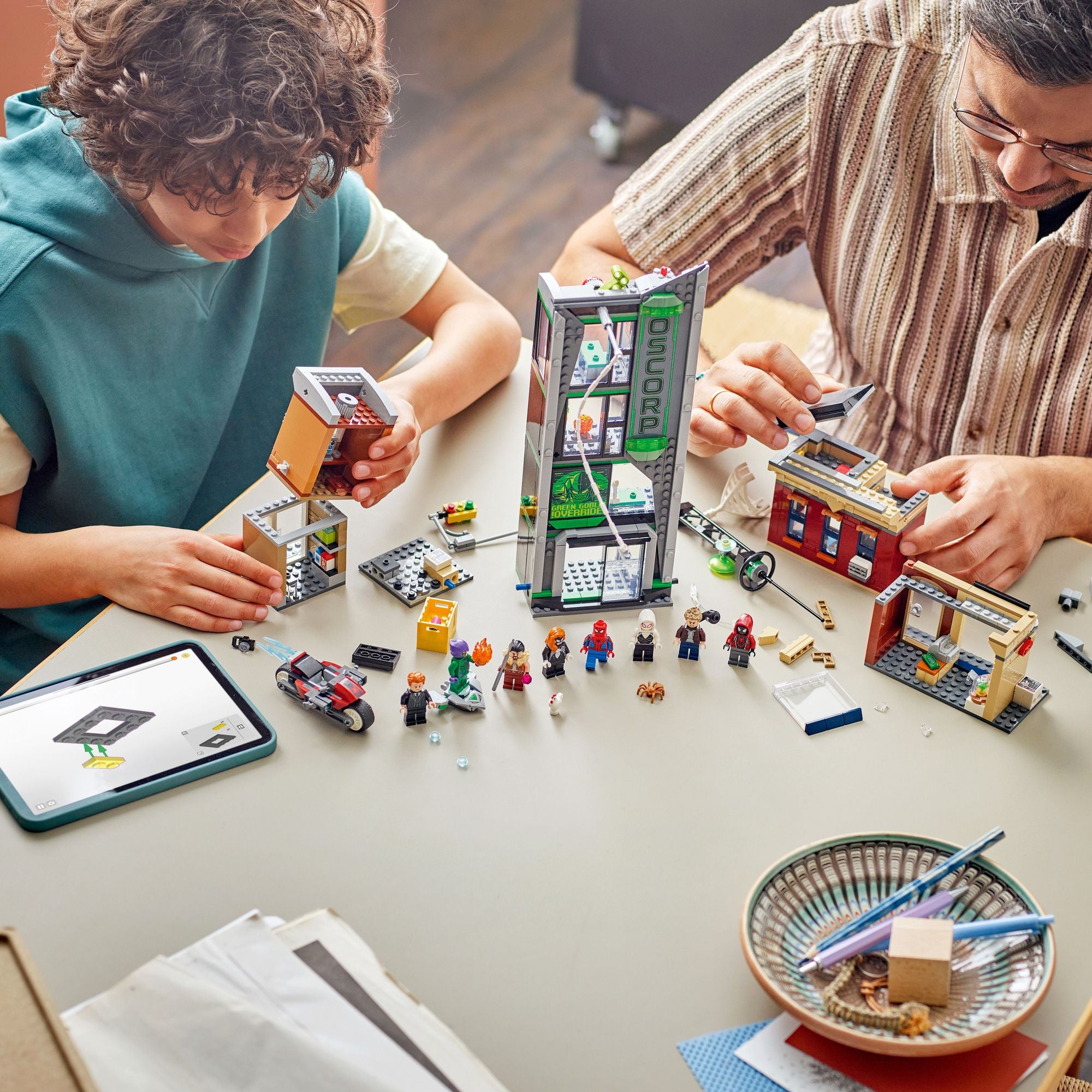 LEGO Super Heroes Marvel Spider-Man vs. Oscorp 76324