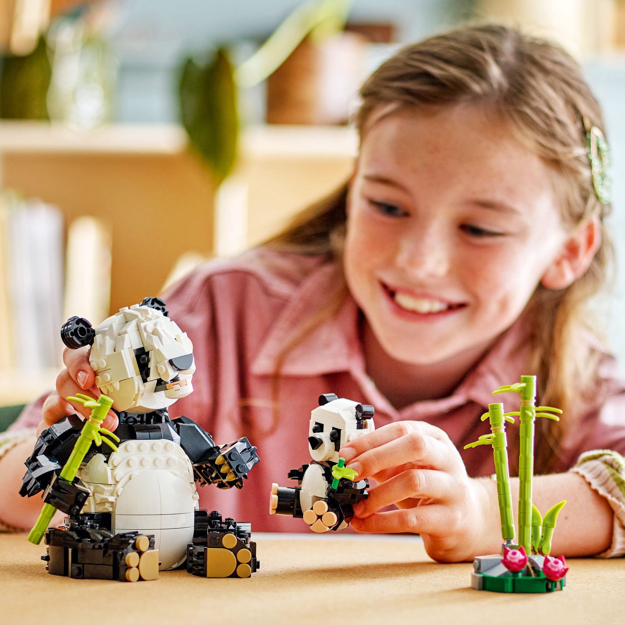 LEGO Creator Wild Animals: Panda Family 31165