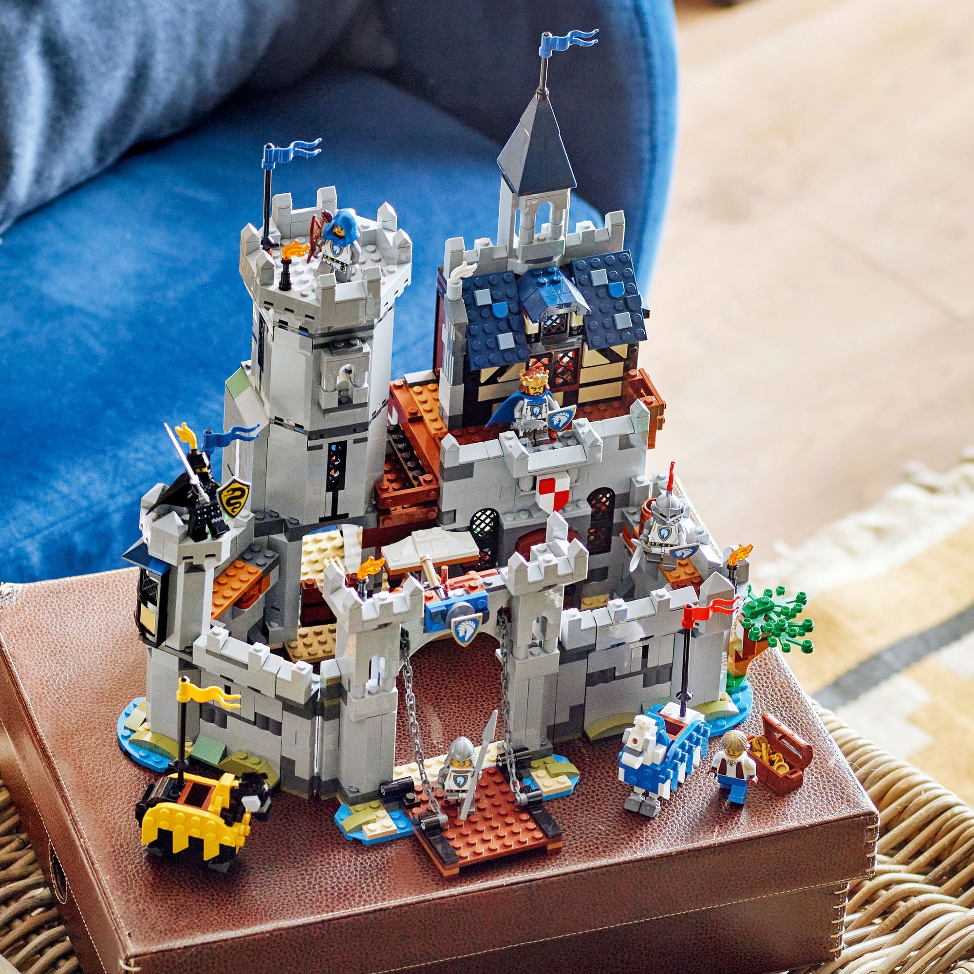 LEGO Creator Medieval Horse Knight Castle 31168