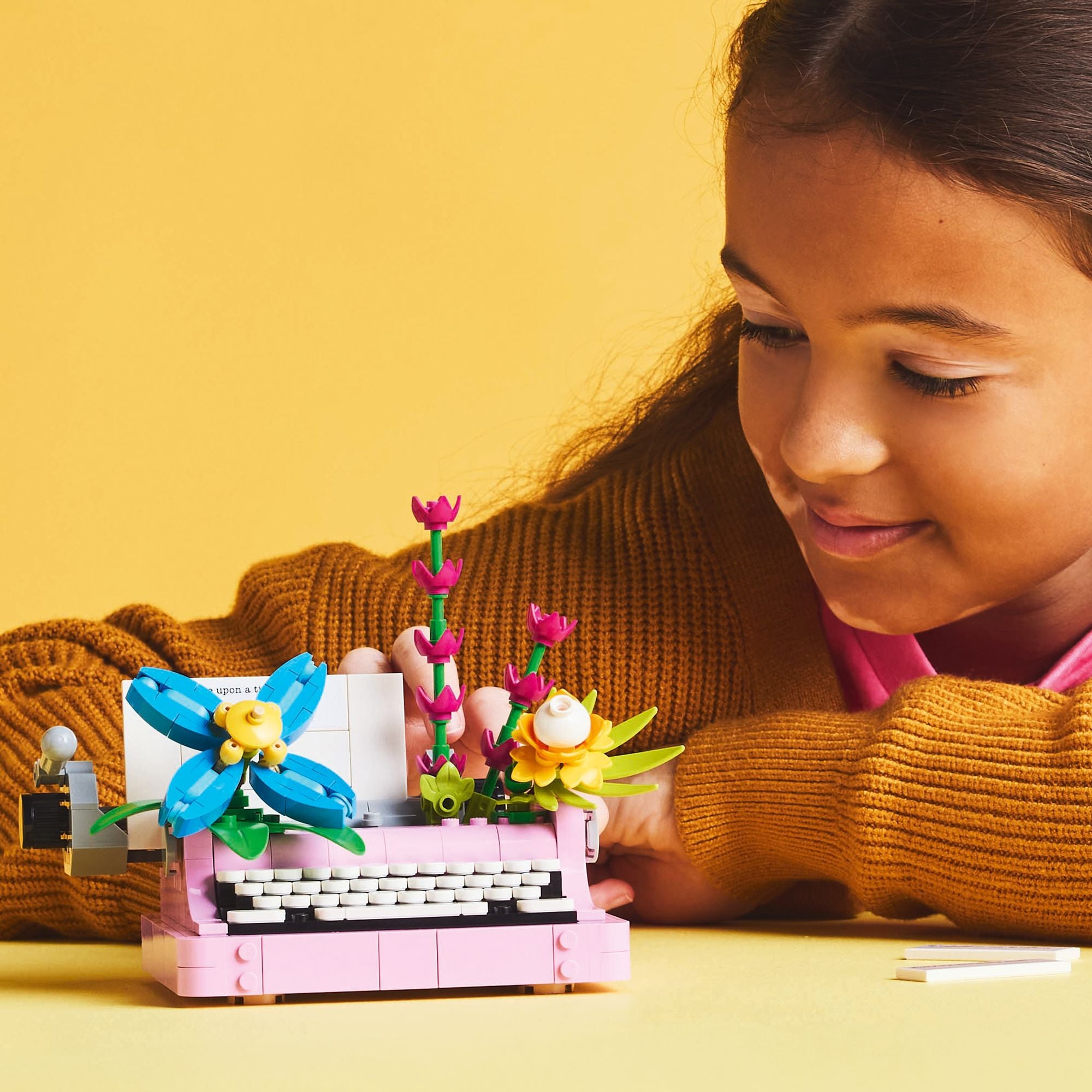 LEGO Creator Typewriter with Flowers 31169